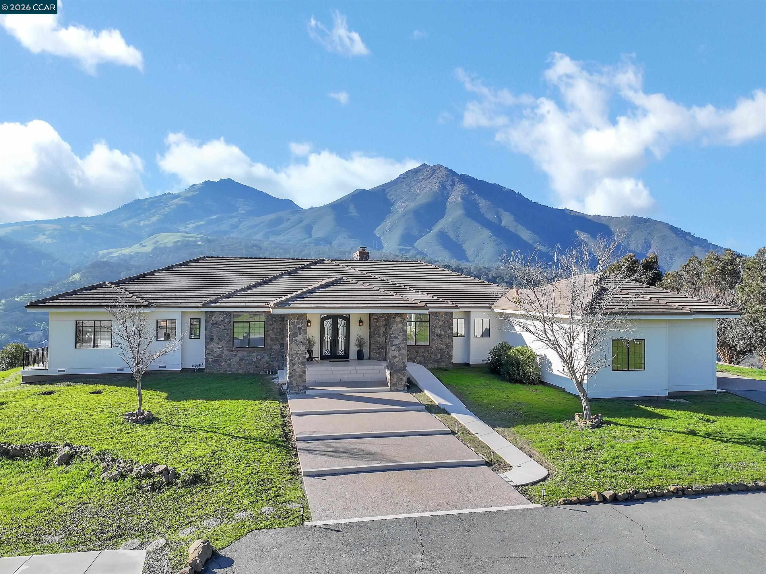 Detail Gallery Image 7 of 60 For 420 Leon Ct, Clayton,  CA 94517 - – Beds | – Baths