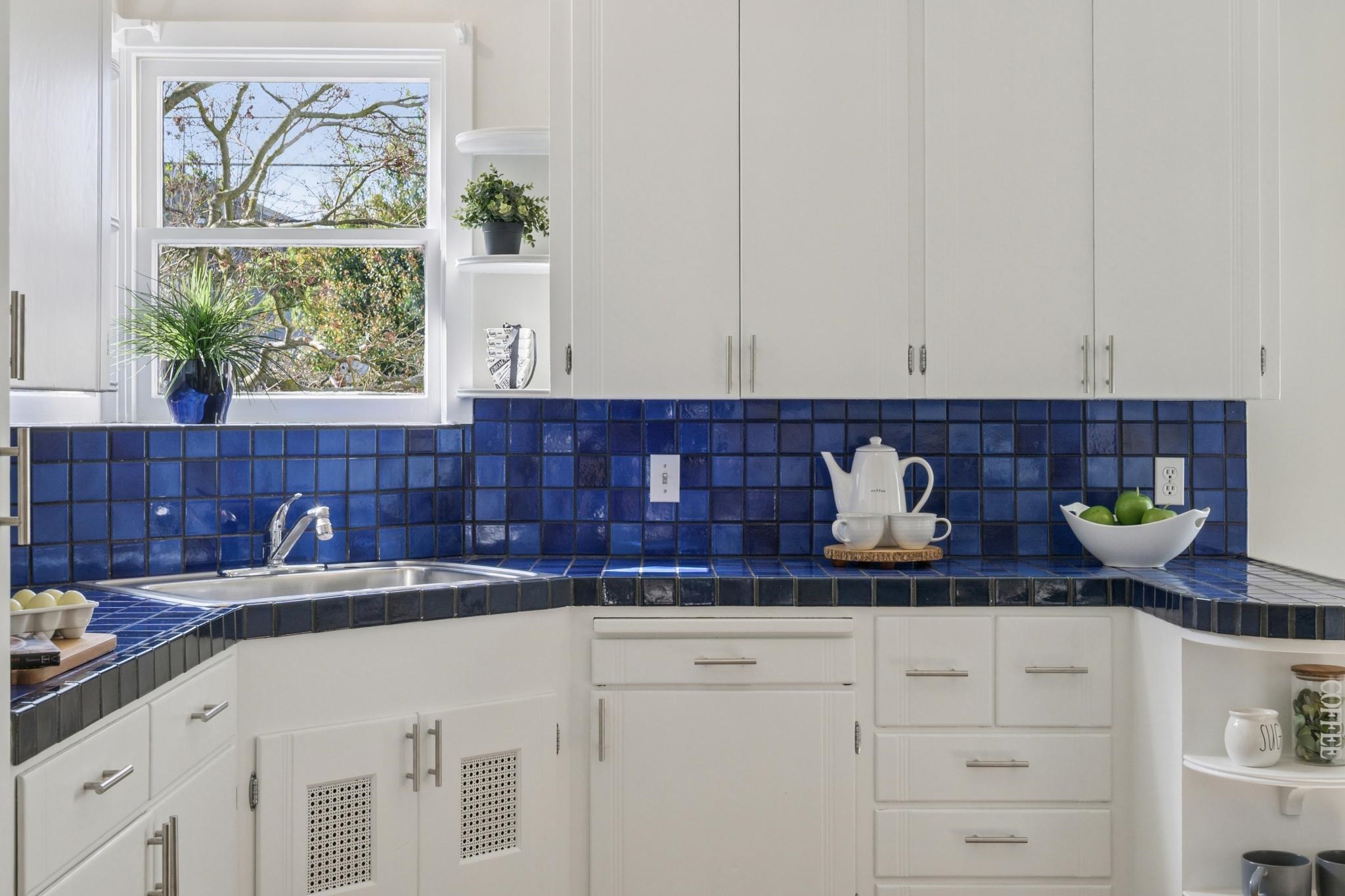 Detail Gallery Image 18 of 57 For 2932 Marina Dr, Alameda,  CA 94501 - 3 Beds | 2/1 Baths