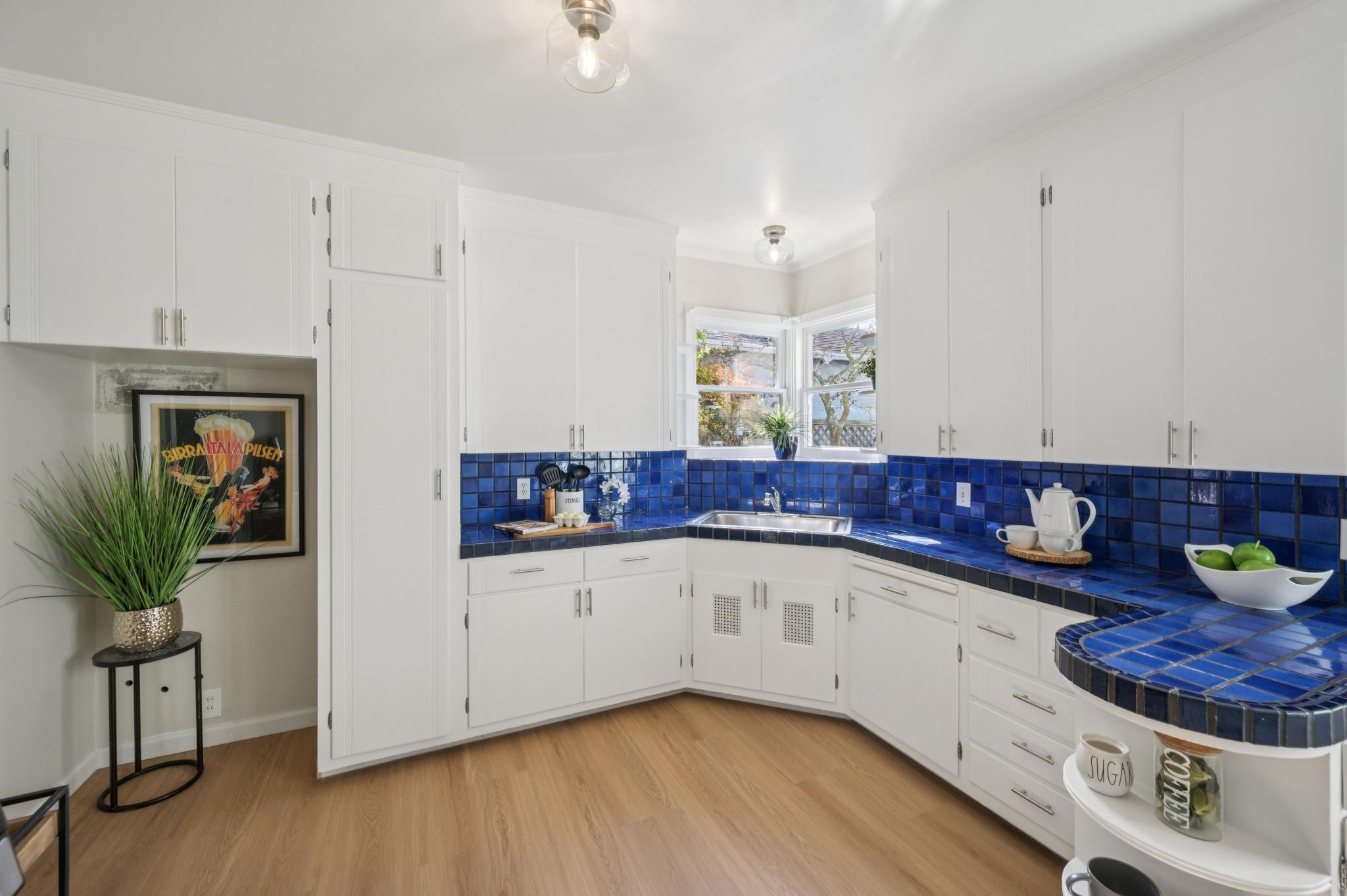 Detail Gallery Image 20 of 57 For 2932 Marina Dr, Alameda,  CA 94501 - 3 Beds | 2/1 Baths