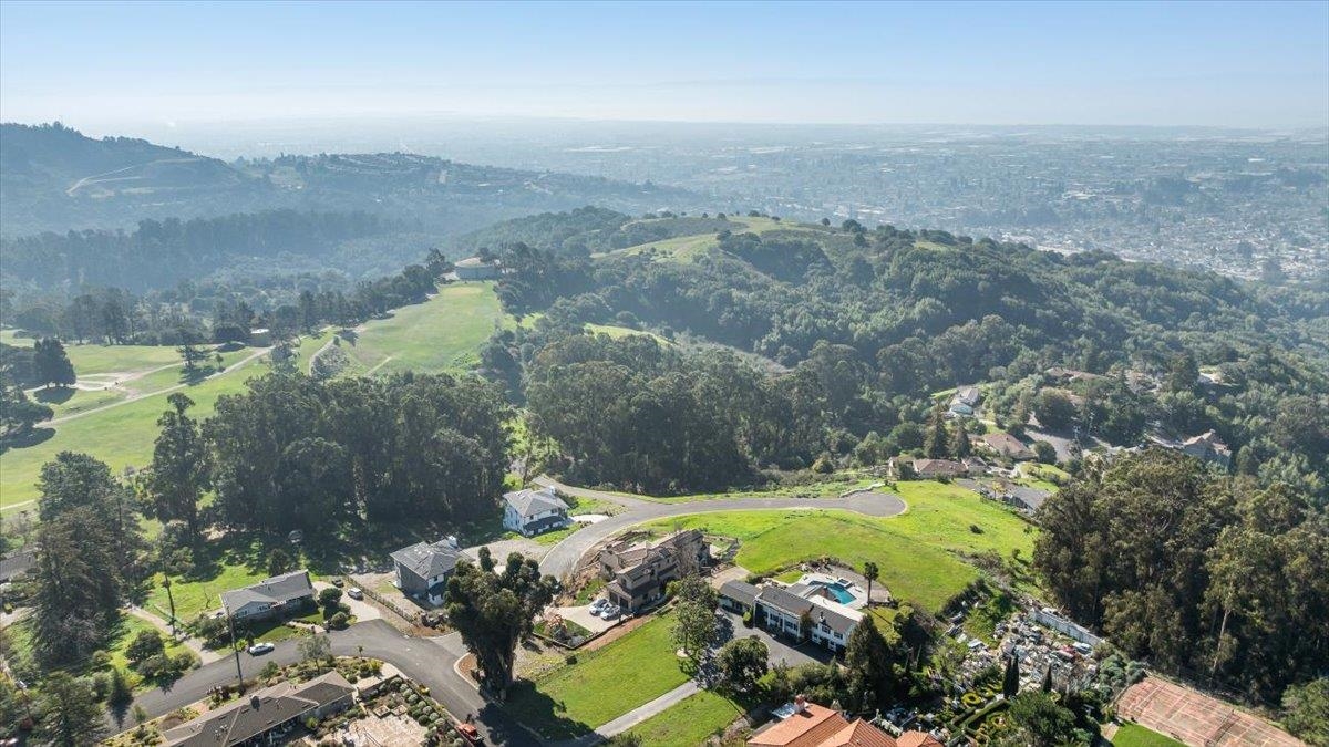 Detail Gallery Image 7 of 31 For 6 Turner Ct, Oakland,  CA 94605 - – Beds | – Baths