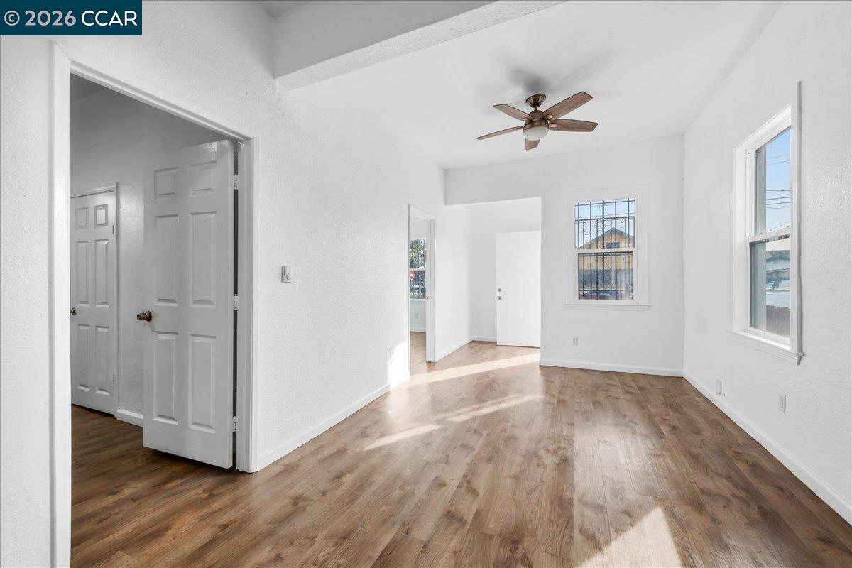 Detail Gallery Image 11 of 28 For 333 Chanslor Ave, Richmond,  CA 94801 - 2 Beds | 1 Baths