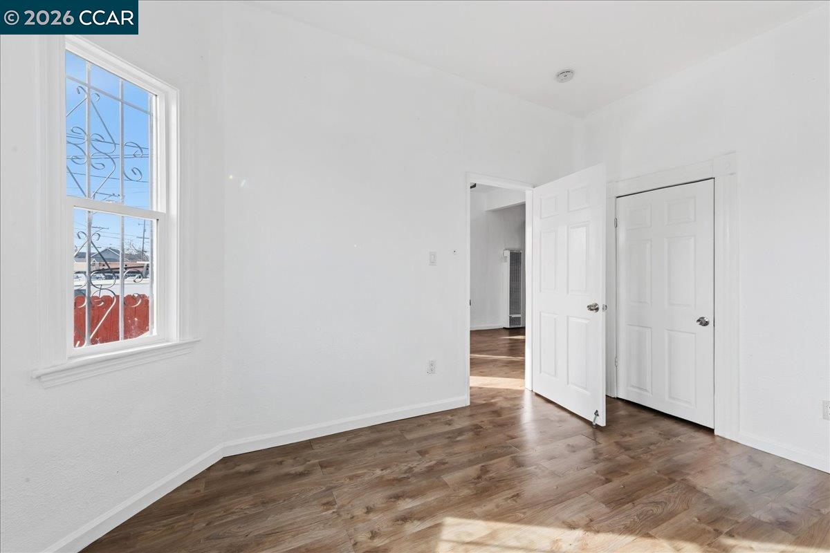 Detail Gallery Image 13 of 28 For 333 Chanslor Ave, Richmond,  CA 94801 - 2 Beds | 1 Baths