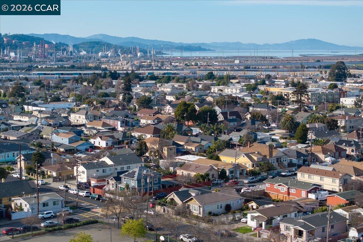 Detail Gallery Image 24 of 28 For 333 Chanslor Ave, Richmond,  CA 94801 - 2 Beds | 1 Baths