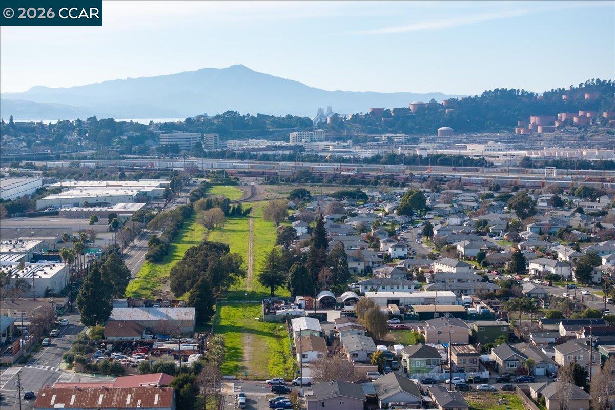 Detail Gallery Image 27 of 28 For 333 Chanslor Ave, Richmond,  CA 94801 - 2 Beds | 1 Baths