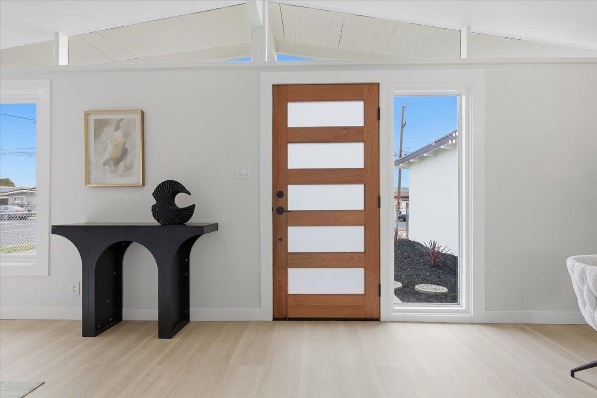 Detail Gallery Image 12 of 51 For 27707 La Porte Ave, Hayward,  CA 94545 - 3 Beds | 2 Baths