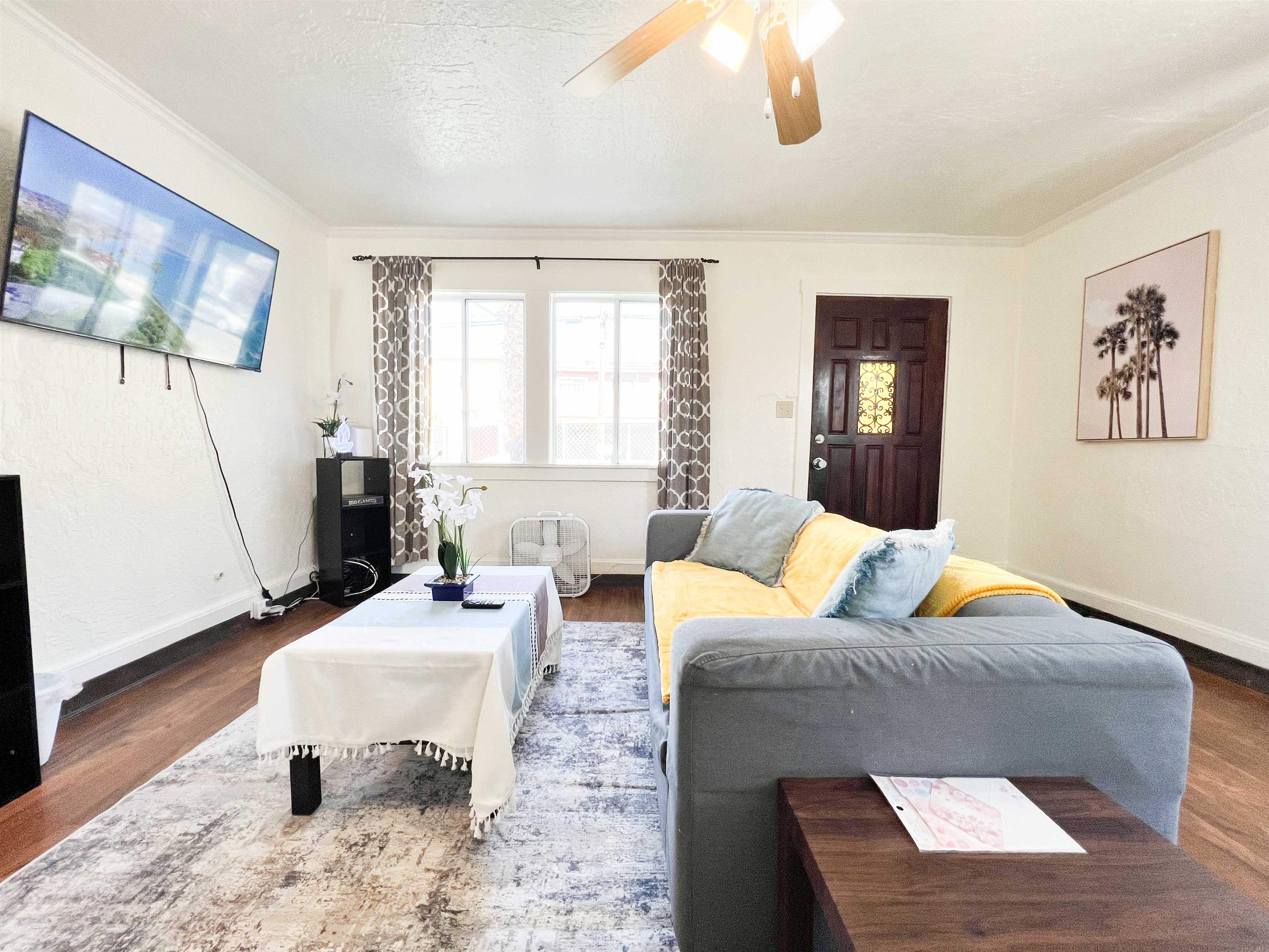 Detail Gallery Image 3 of 15 For 9325 Hillside St, Oakland,  CA 94603 - 2 Beds | 2 Baths