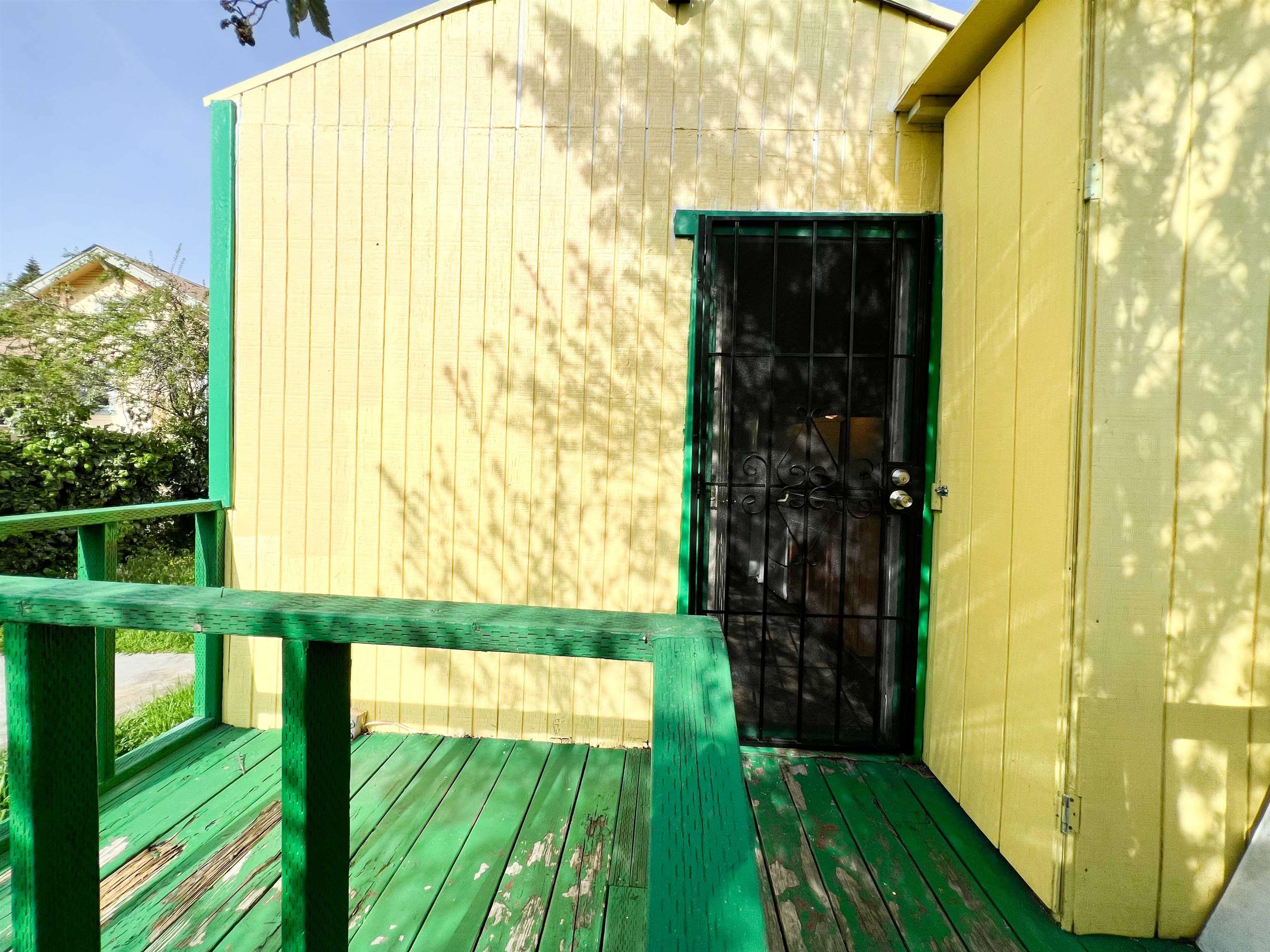 Detail Gallery Image 14 of 15 For 9325 Hillside St, Oakland,  CA 94603 - 2 Beds | 2 Baths