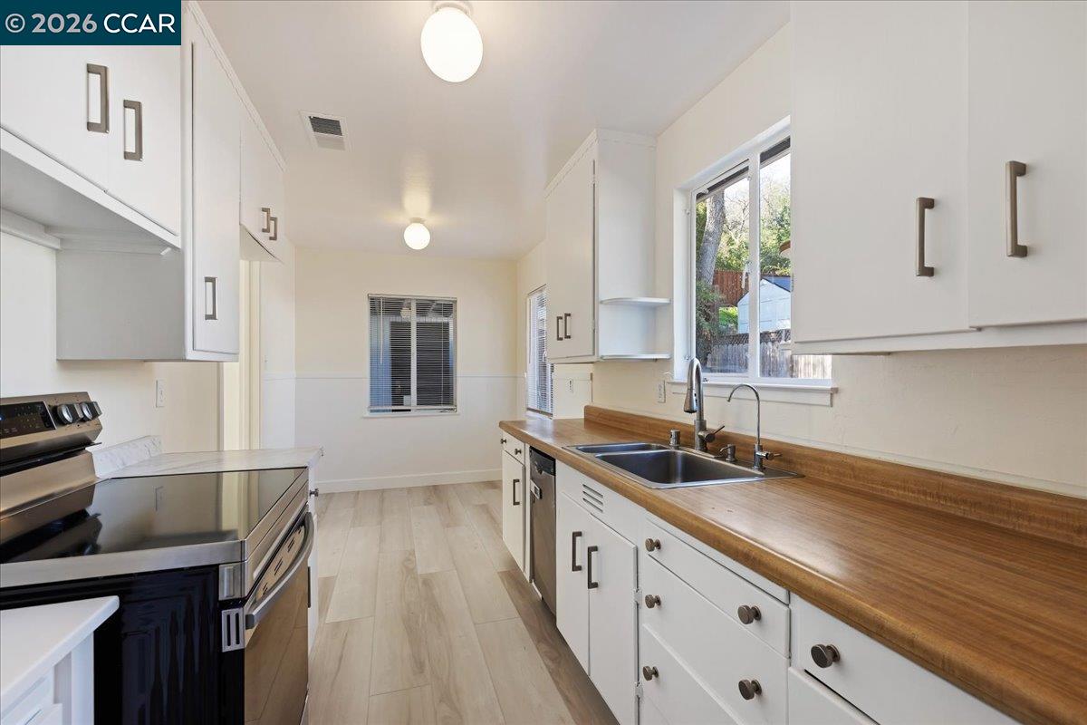 Detail Gallery Image 12 of 31 For 848 Cumberland Dr, Pleasant Hill,  CA 94523 - 3 Beds | 1 Baths