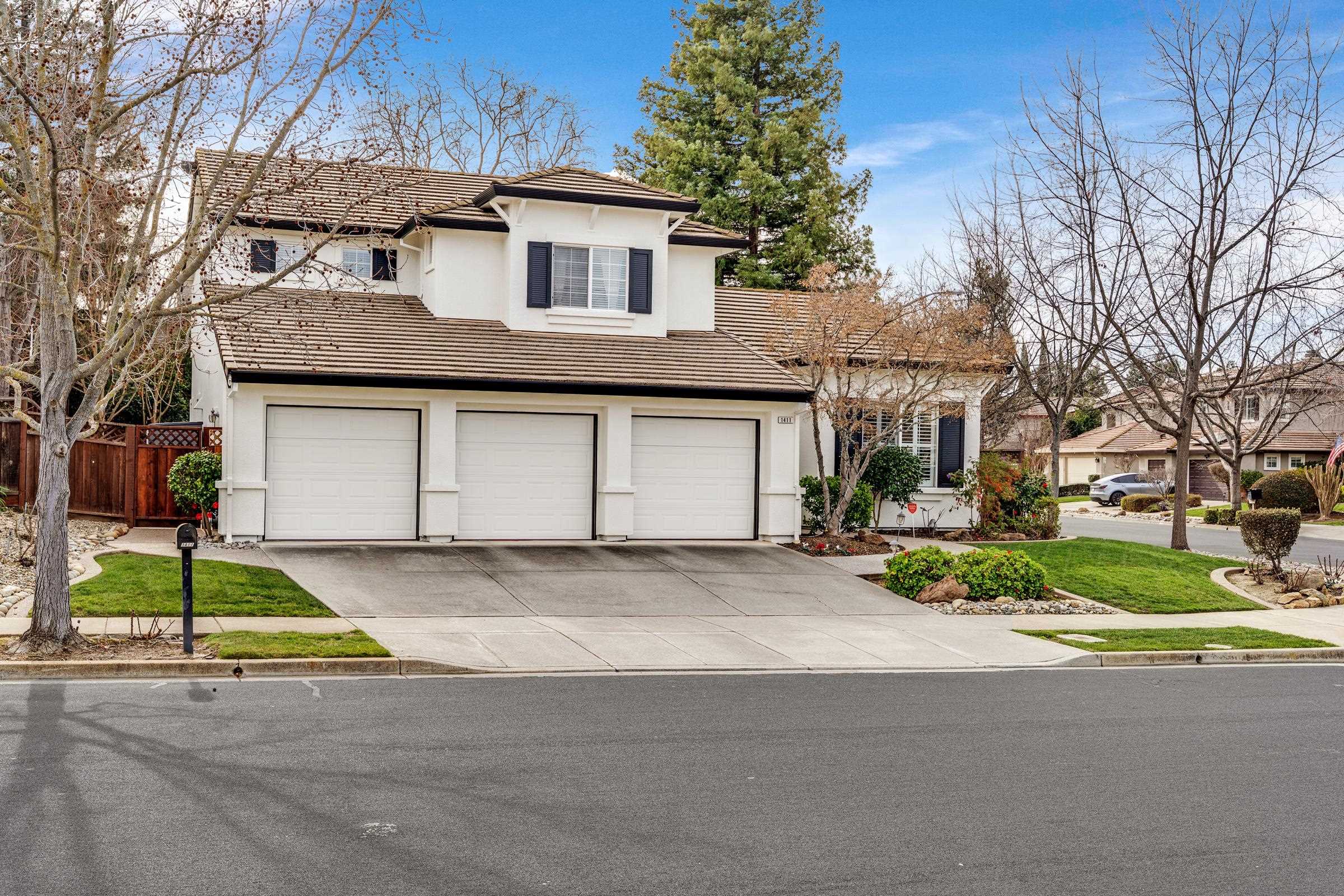 Detail Gallery Image 2 of 47 For 1411 Justine Ct, Livermore,  CA 94550 - 4 Beds | 3 Baths