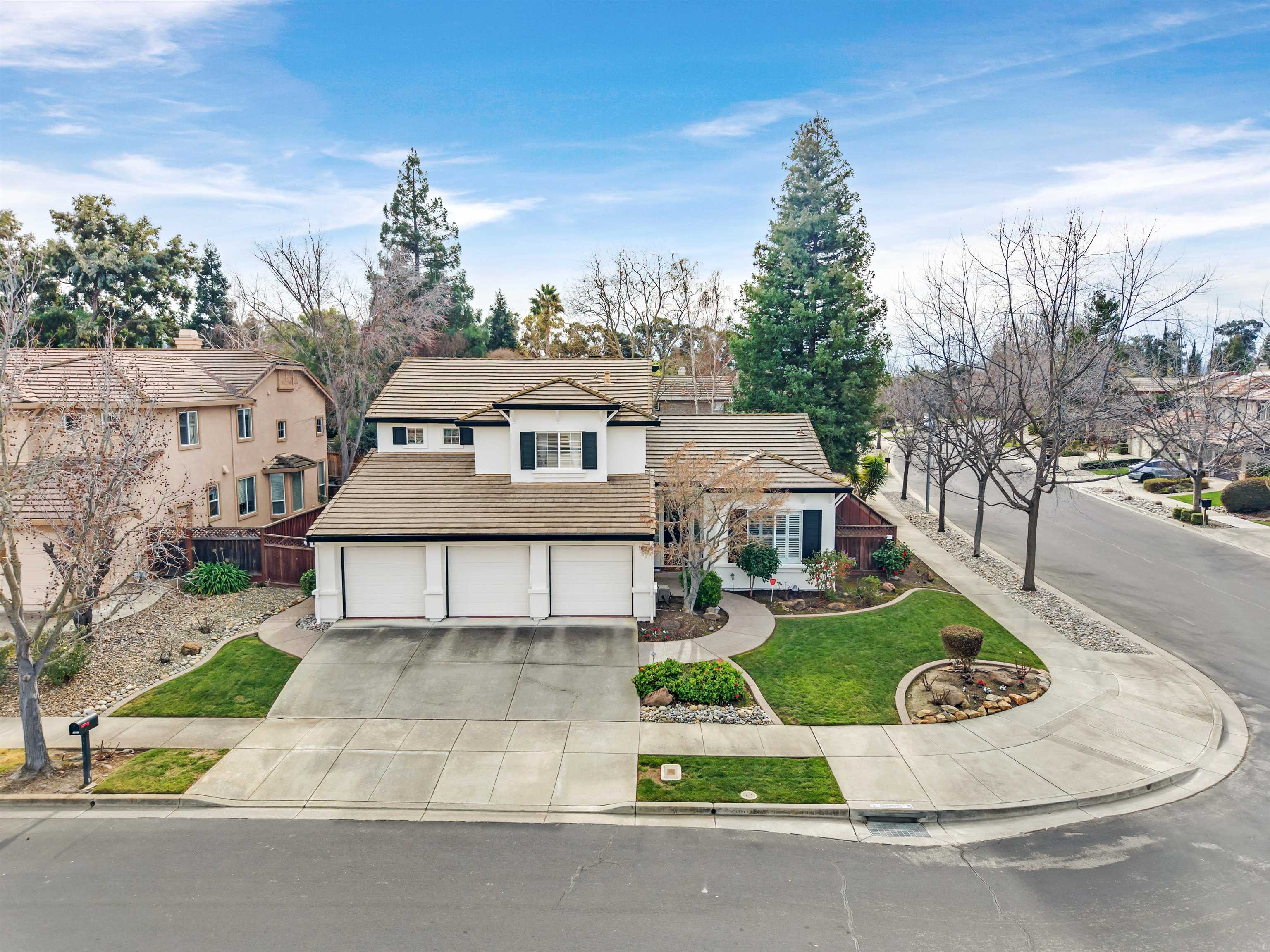 Detail Gallery Image 3 of 47 For 1411 Justine Ct, Livermore,  CA 94550 - 4 Beds | 3 Baths