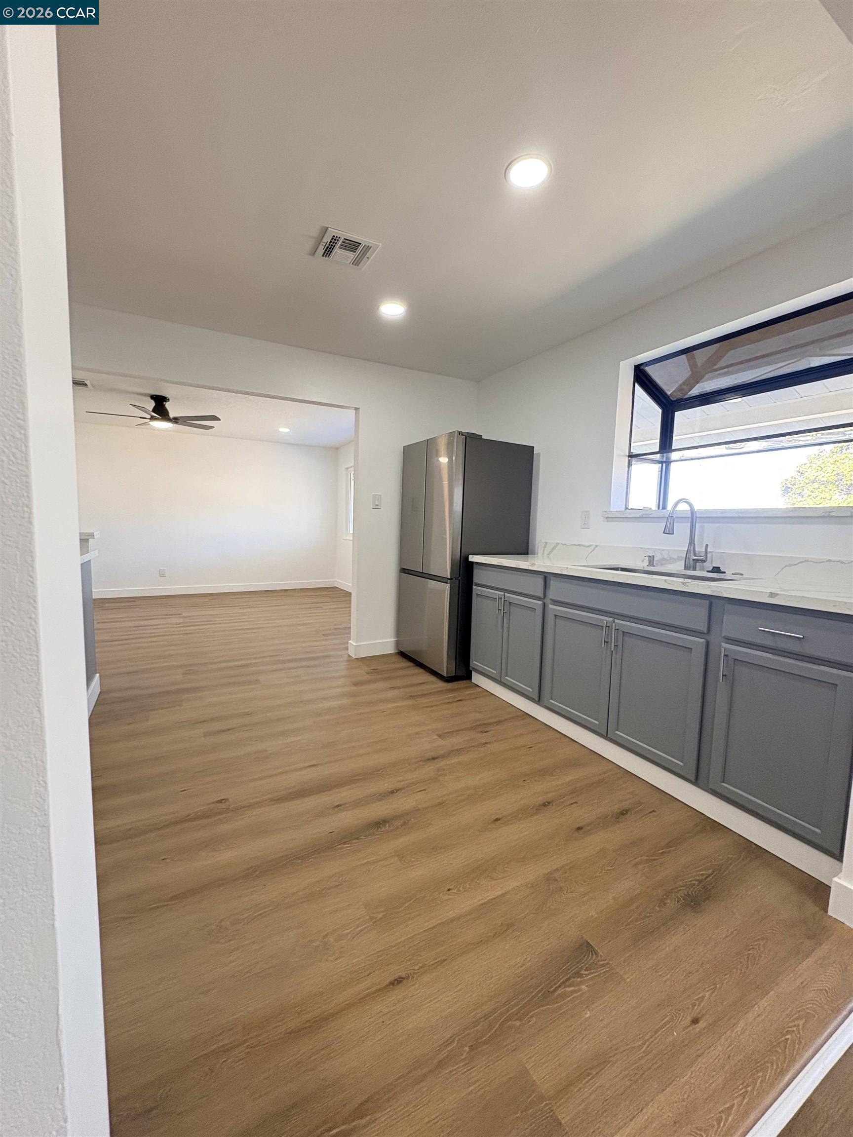 Detail Gallery Image 14 of 31 For 427 Ladera Dr, Vallejo,  CA 94591 - 3 Beds | 2 Baths