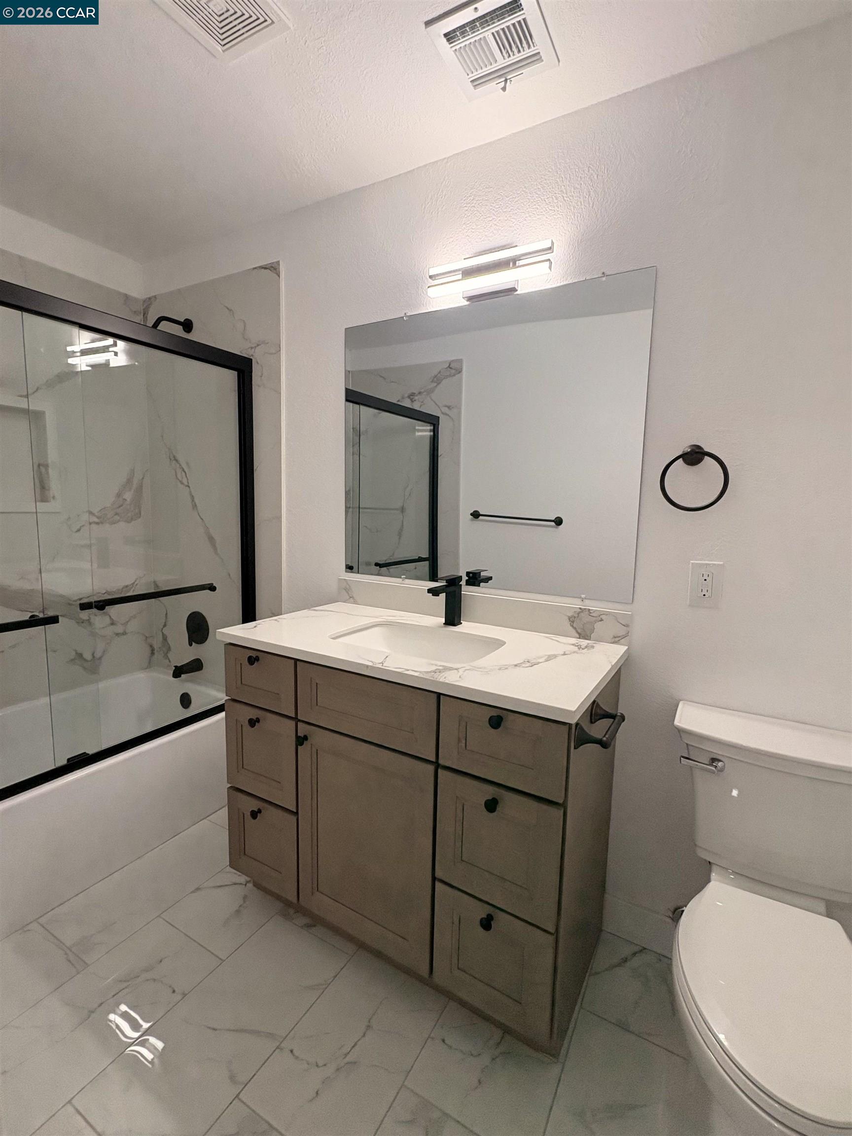 Detail Gallery Image 24 of 31 For 427 Ladera Dr, Vallejo,  CA 94591 - 3 Beds | 2 Baths