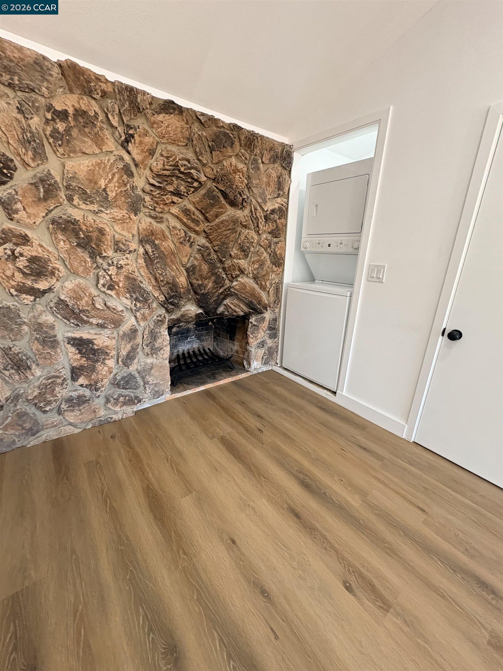 Detail Gallery Image 10 of 31 For 427 Ladera Dr, Vallejo,  CA 94591 - 3 Beds | 2 Baths