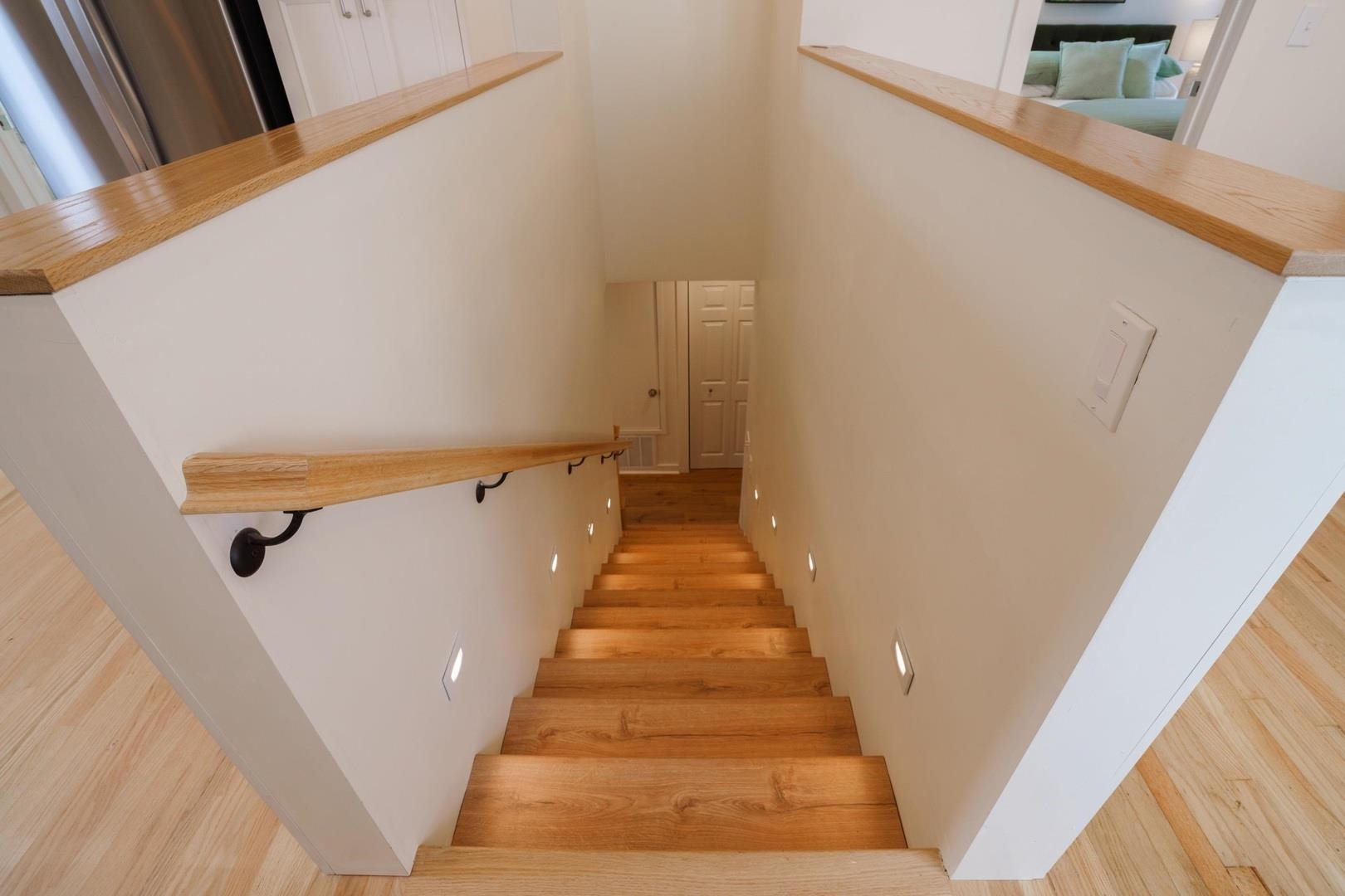 Detail Gallery Image 16 of 29 For 1532 5th Avenue, Oakland,  CA 94606 - 5 Beds | 2 Baths