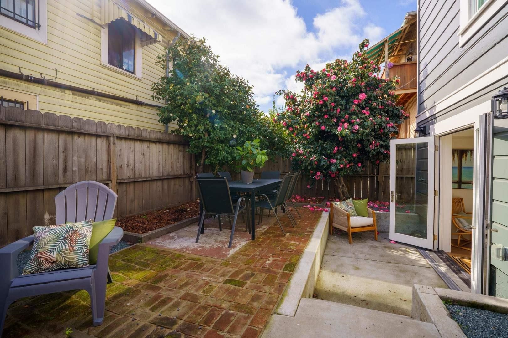 Detail Gallery Image 26 of 29 For 1532 5th Avenue, Oakland,  CA 94606 - 5 Beds | 2 Baths