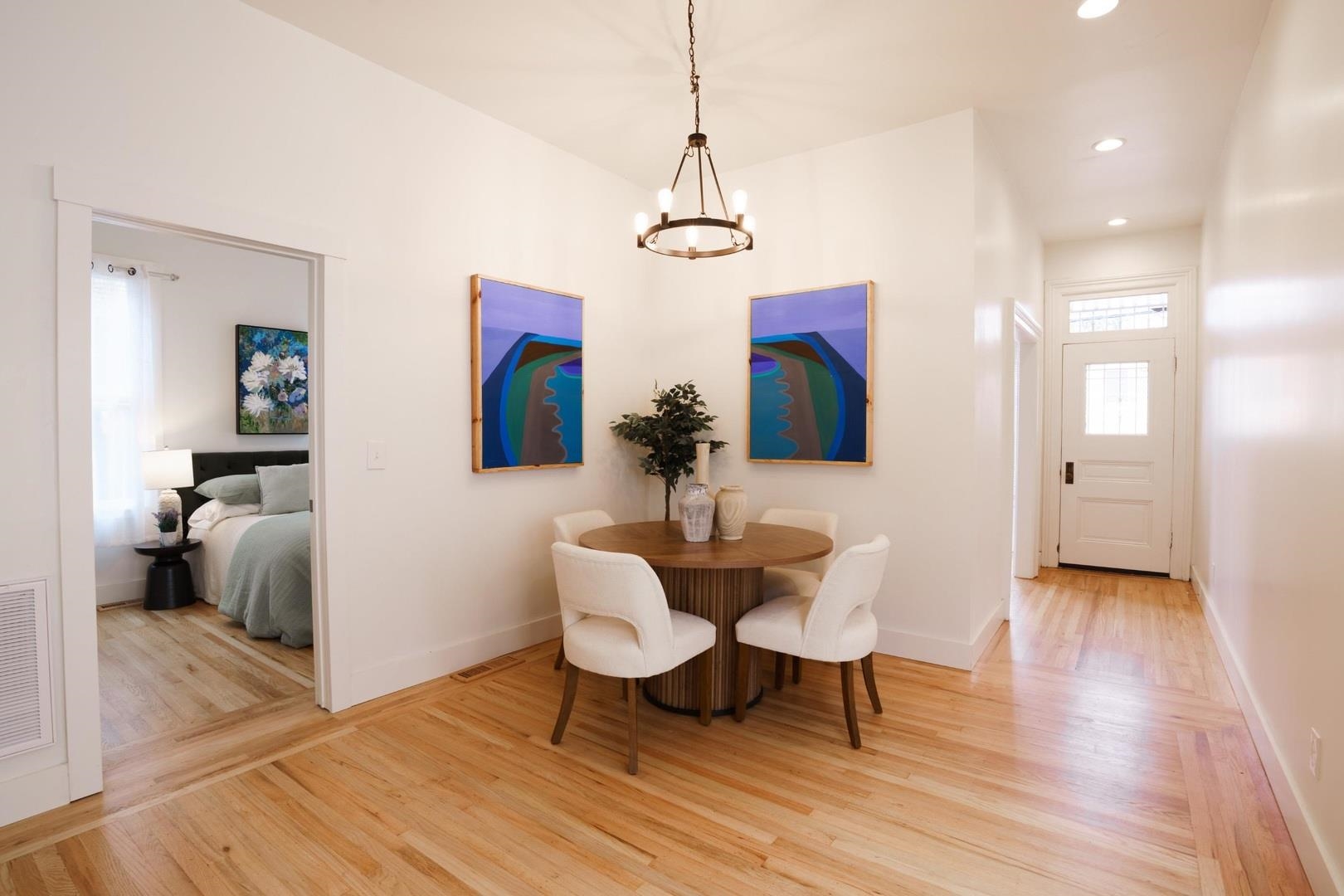 Detail Gallery Image 5 of 29 For 1532 5th Avenue, Oakland,  CA 94606 - 5 Beds | 2 Baths