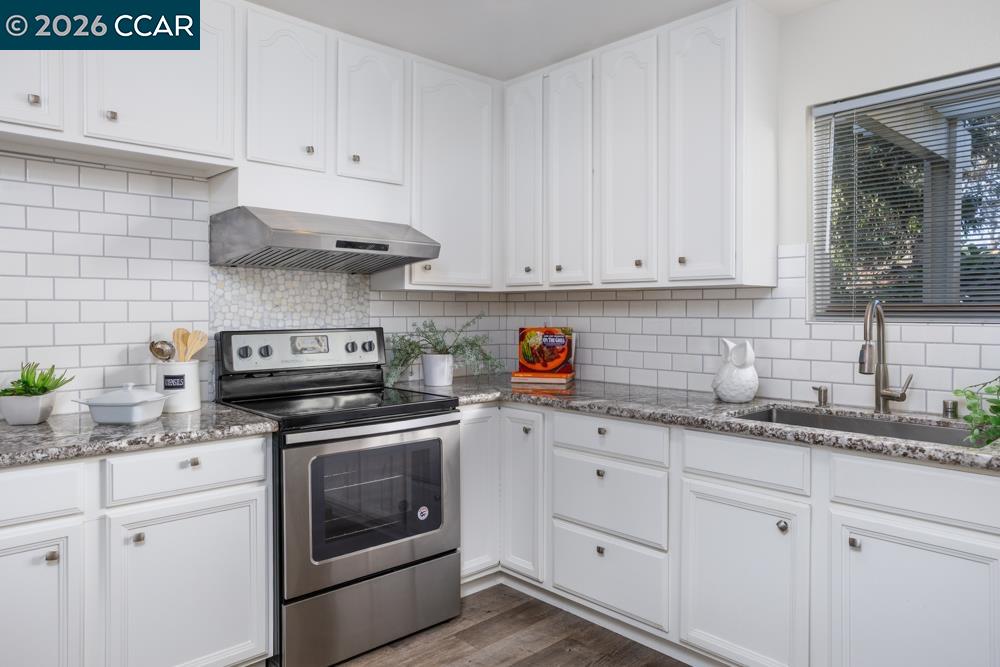 Photo #11: 41123406 Listing: Photo #11