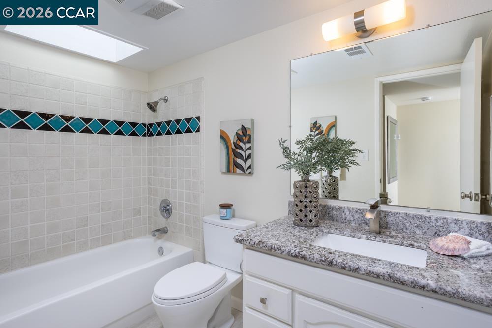 Photo #15: 41123406 Listing: Photo #15