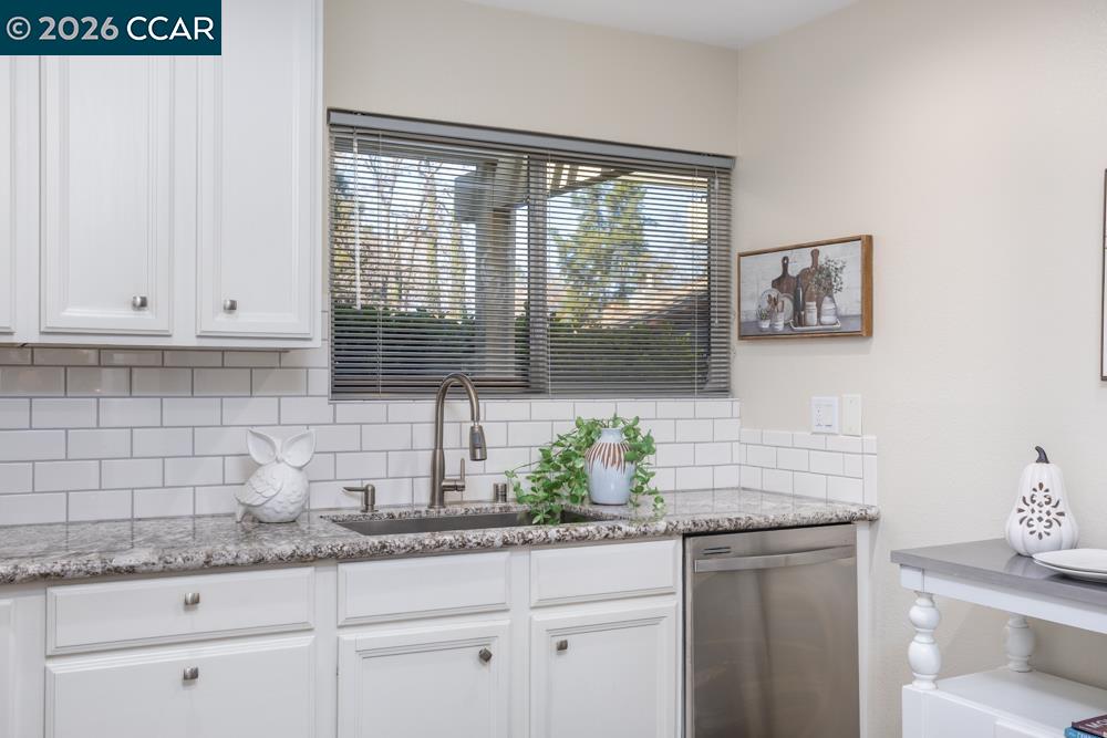 Photo #9: 41123406 Listing: Photo #9