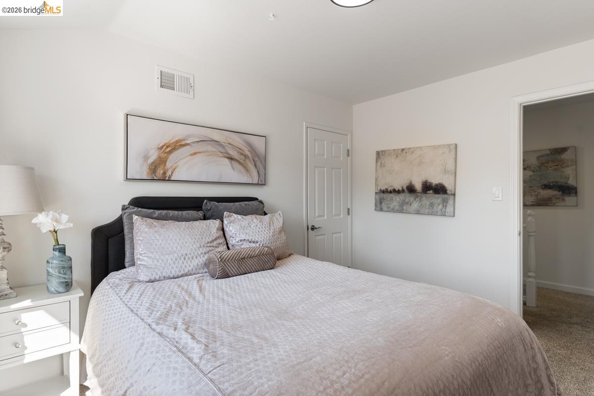 Detail Gallery Image 14 of 28 For 5179 Paul Scarlet Dr, Concord,  CA 94521 - 4 Beds | 2/1 Baths