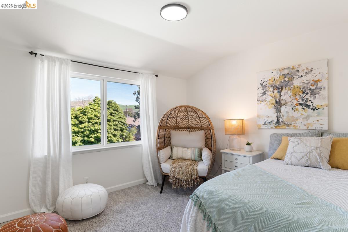 Detail Gallery Image 16 of 28 For 5179 Paul Scarlet Dr, Concord,  CA 94521 - 4 Beds | 2/1 Baths