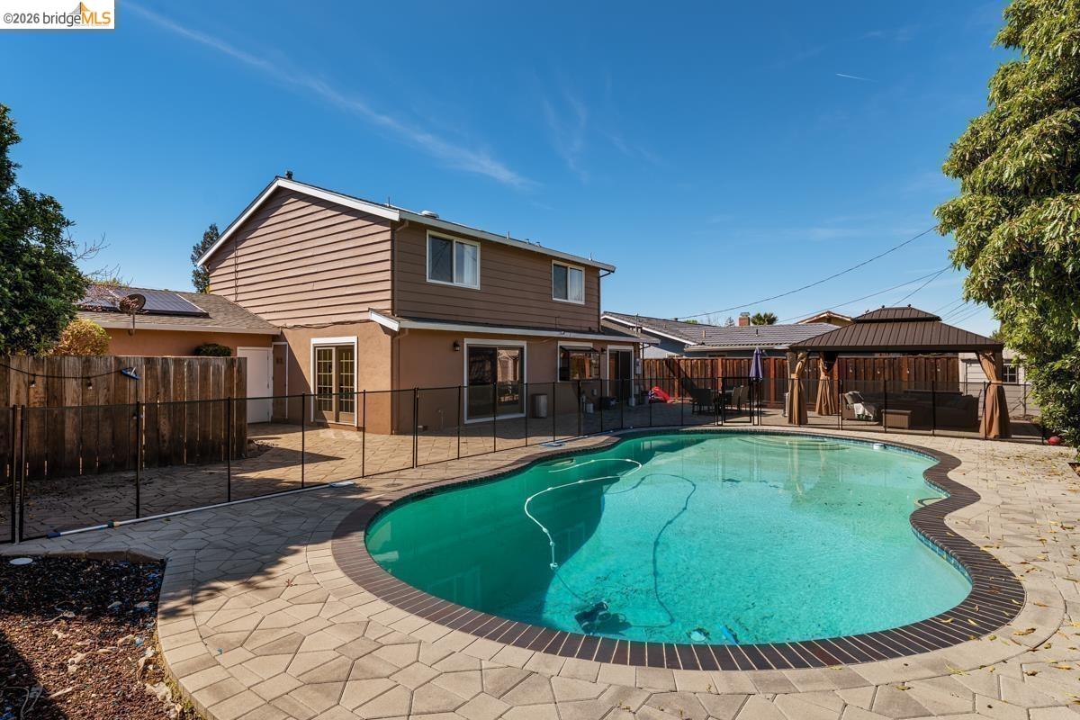 Detail Gallery Image 22 of 28 For 5179 Paul Scarlet Dr, Concord,  CA 94521 - 4 Beds | 2/1 Baths