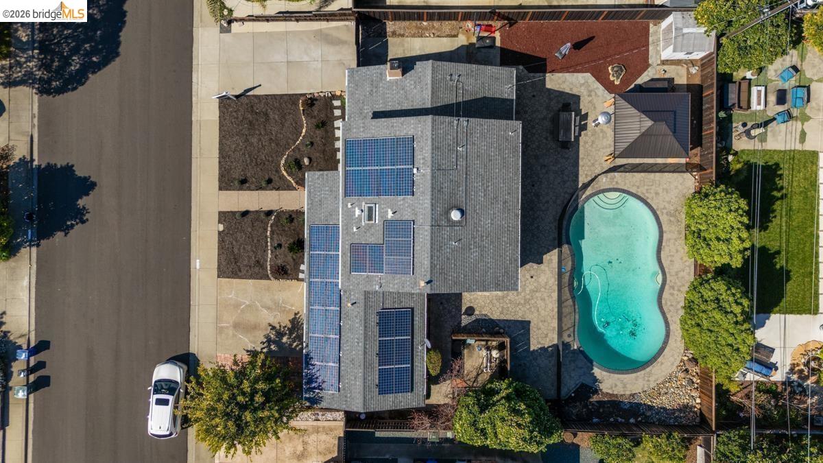 Detail Gallery Image 24 of 28 For 5179 Paul Scarlet Dr, Concord,  CA 94521 - 4 Beds | 2/1 Baths