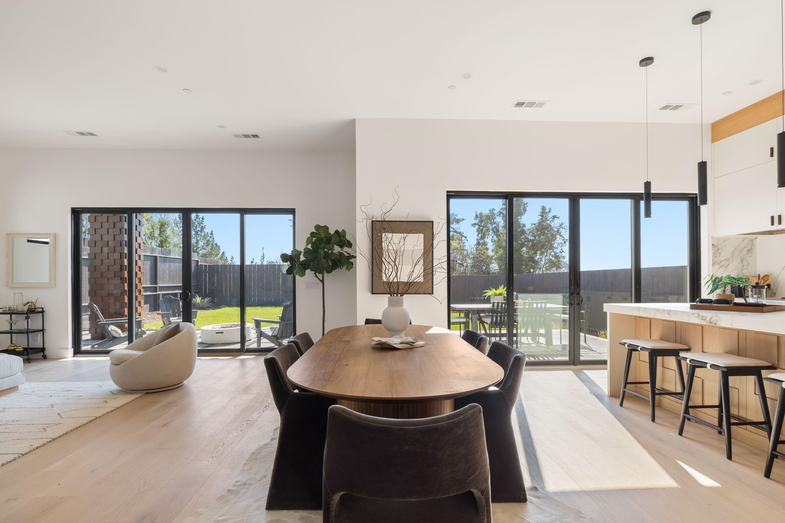 Detail Gallery Image 12 of 41 For 761 Calmar Ave, Oakland,  CA 94610 - 4 Beds | 4/1 Baths