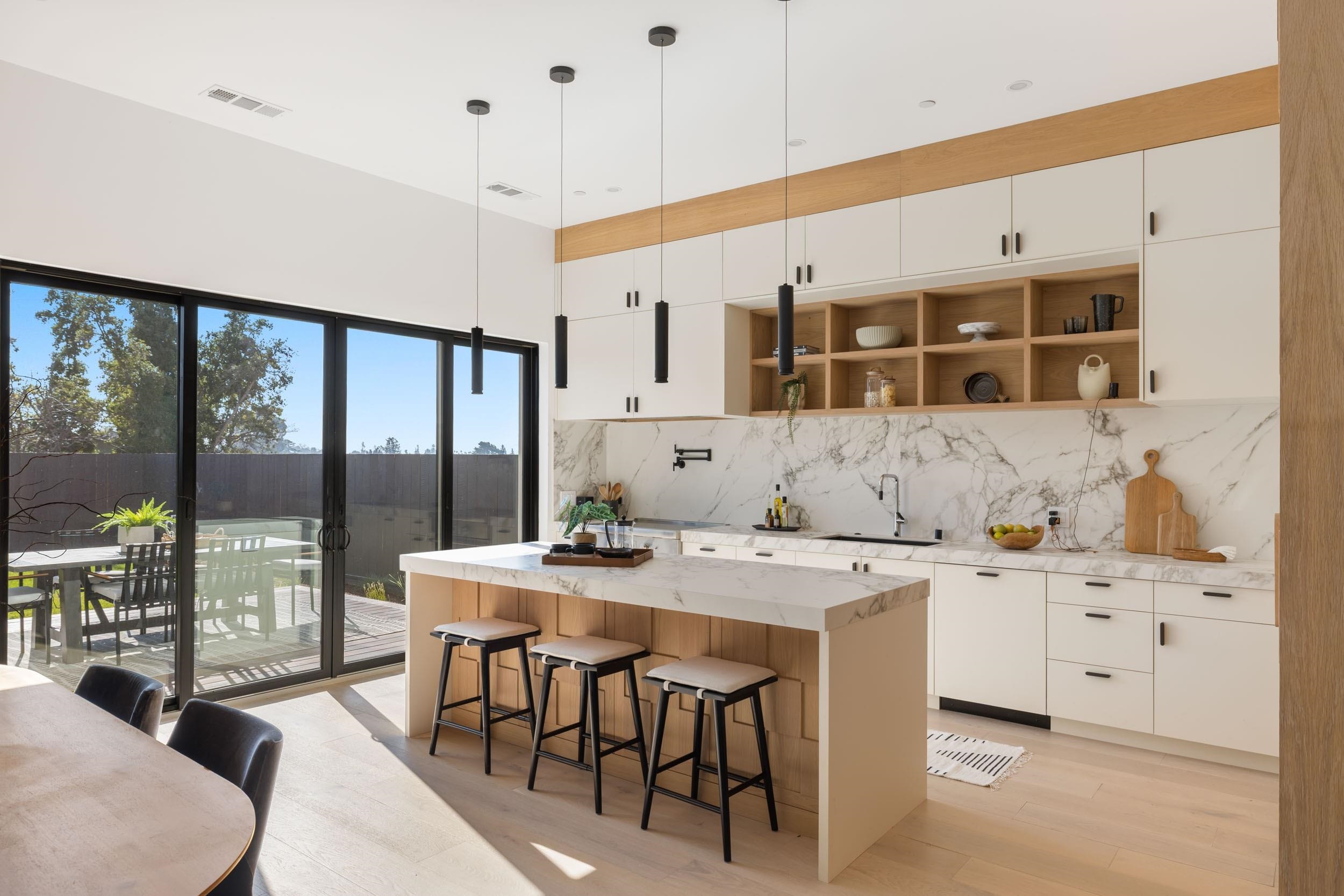 Detail Gallery Image 15 of 41 For 761 Calmar Ave, Oakland,  CA 94610 - 4 Beds | 4/1 Baths