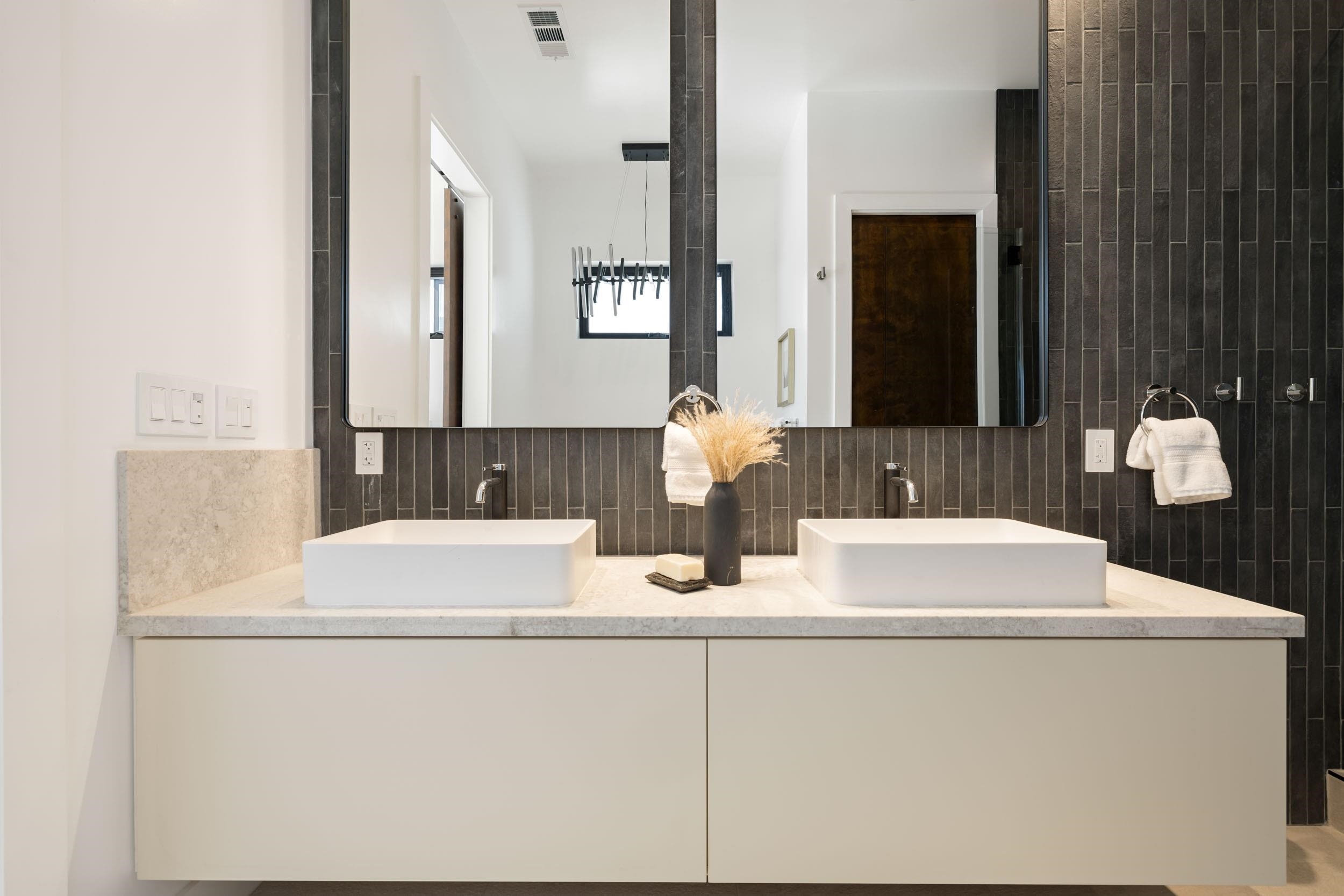 Detail Gallery Image 27 of 41 For 761 Calmar Ave, Oakland,  CA 94610 - 4 Beds | 4/1 Baths