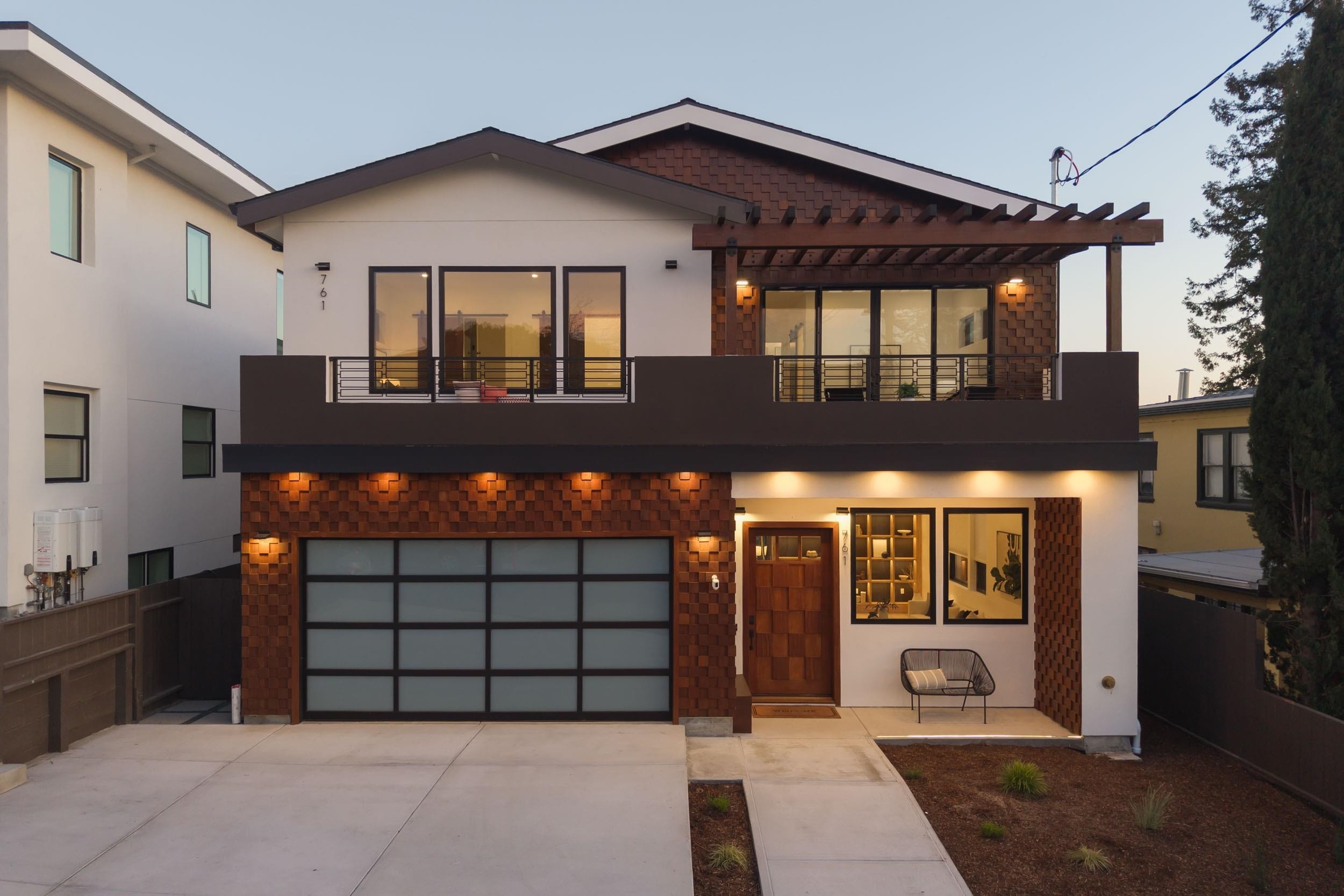 Detail Gallery Image 4 of 41 For 761 Calmar Ave, Oakland,  CA 94610 - 4 Beds | 4/1 Baths