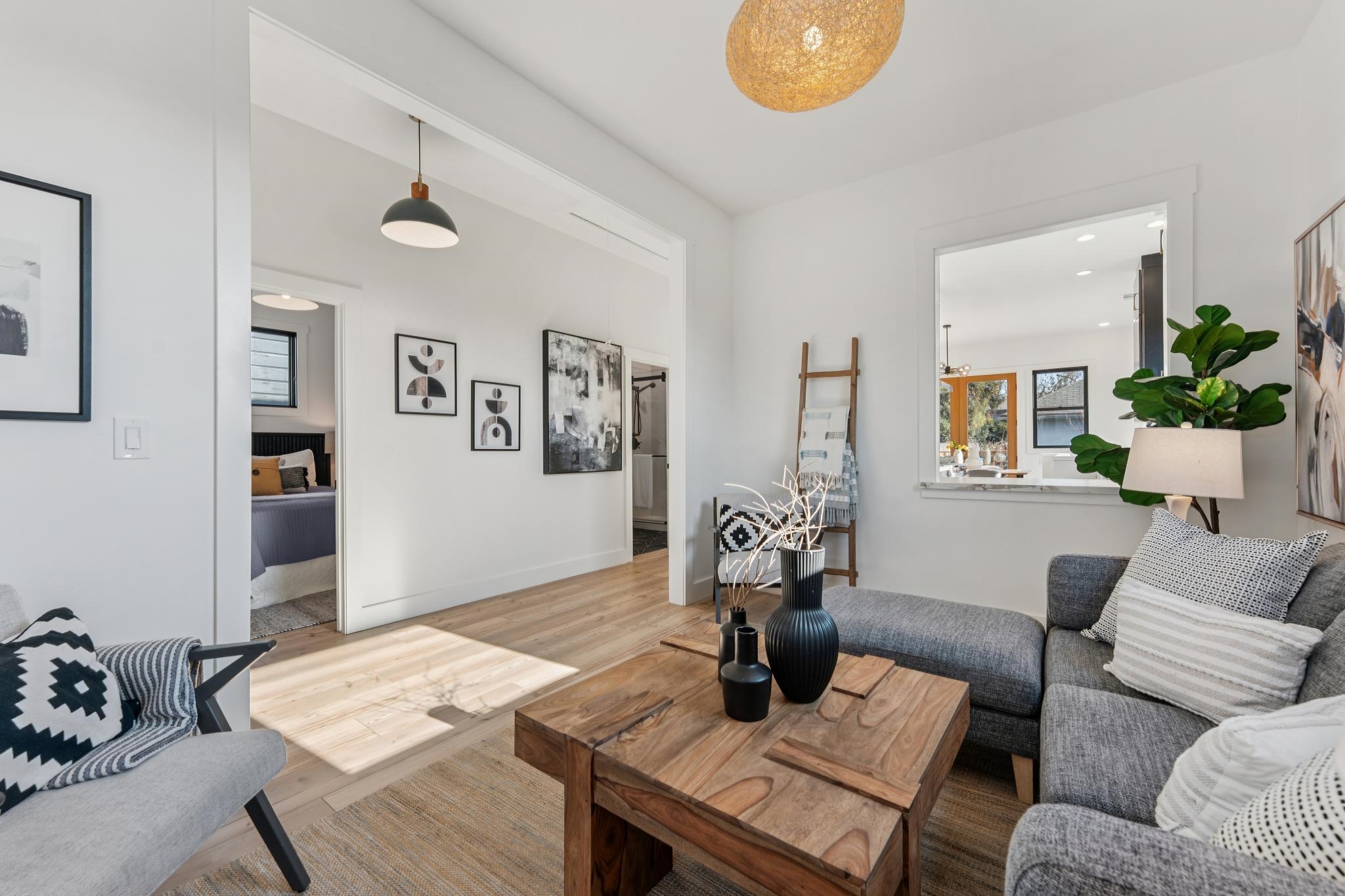 Detail Gallery Image 12 of 60 For 1308 Court Street, Alameda,  CA 94501 - 3 Beds | 2 Baths