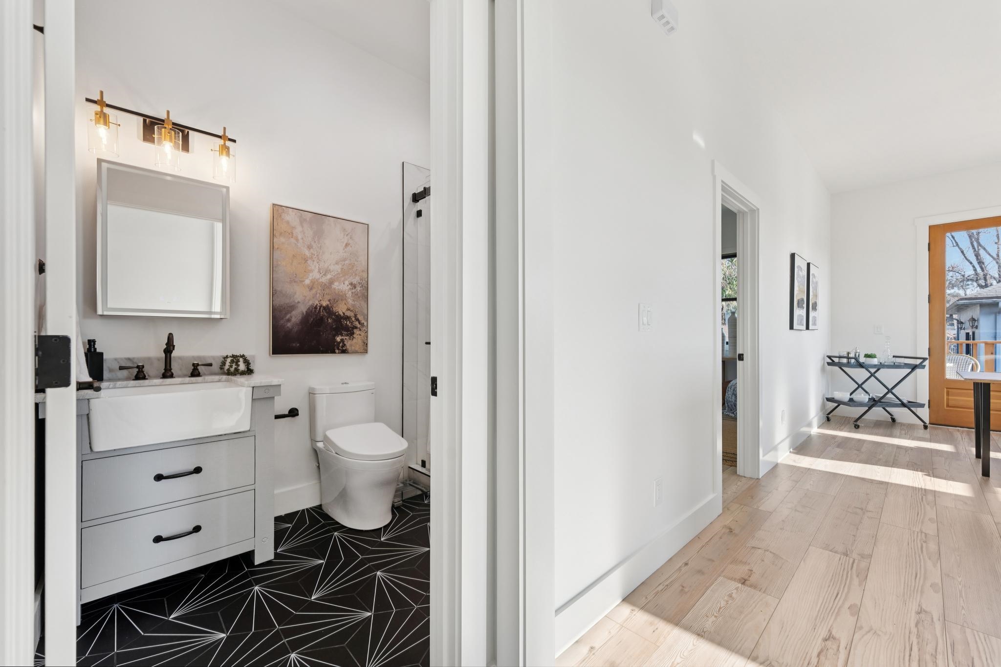 Detail Gallery Image 16 of 60 For 1308 Court Street, Alameda,  CA 94501 - 3 Beds | 2 Baths