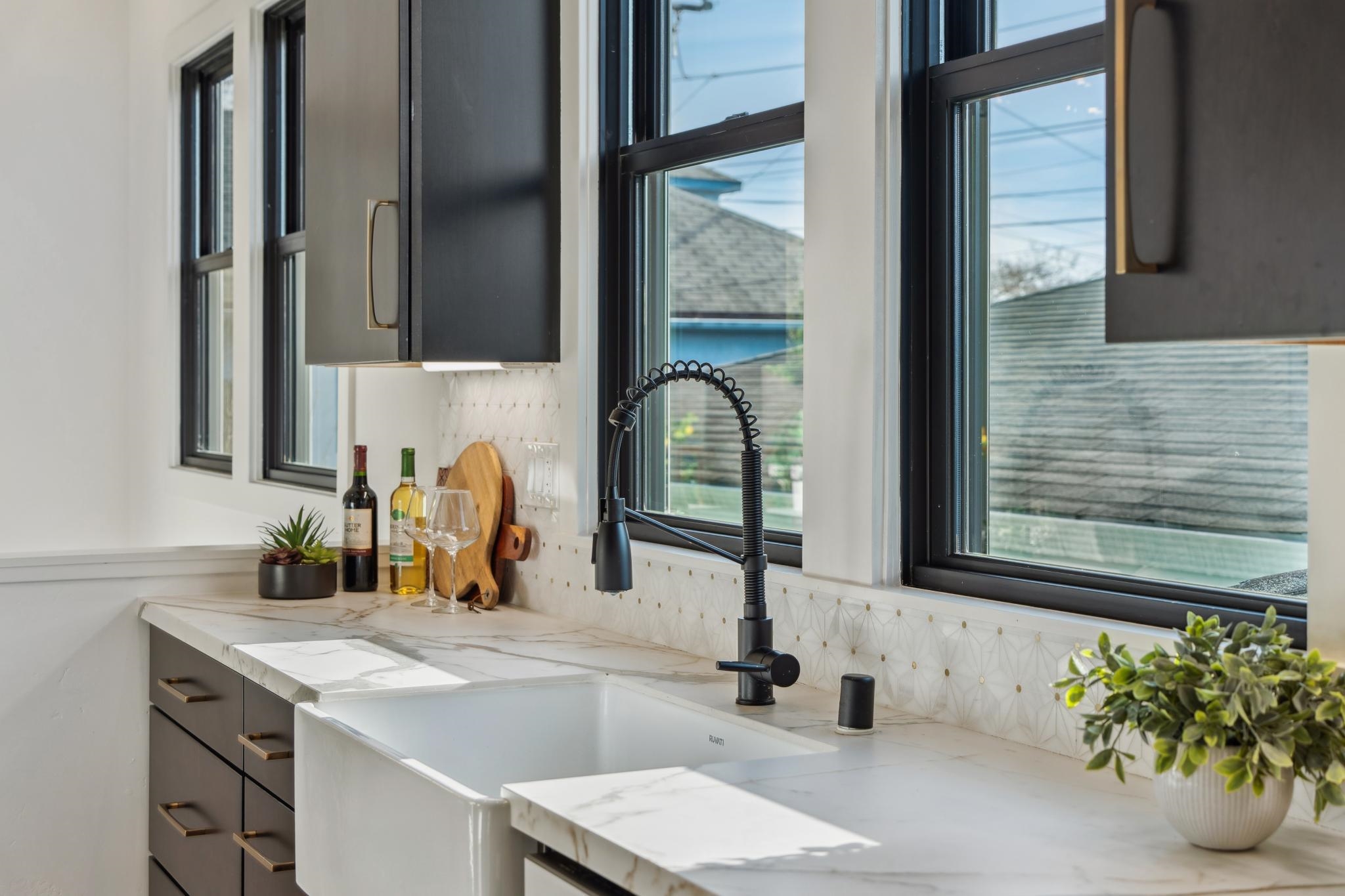 Detail Gallery Image 25 of 60 For 1308 Court Street, Alameda,  CA 94501 - 3 Beds | 2 Baths