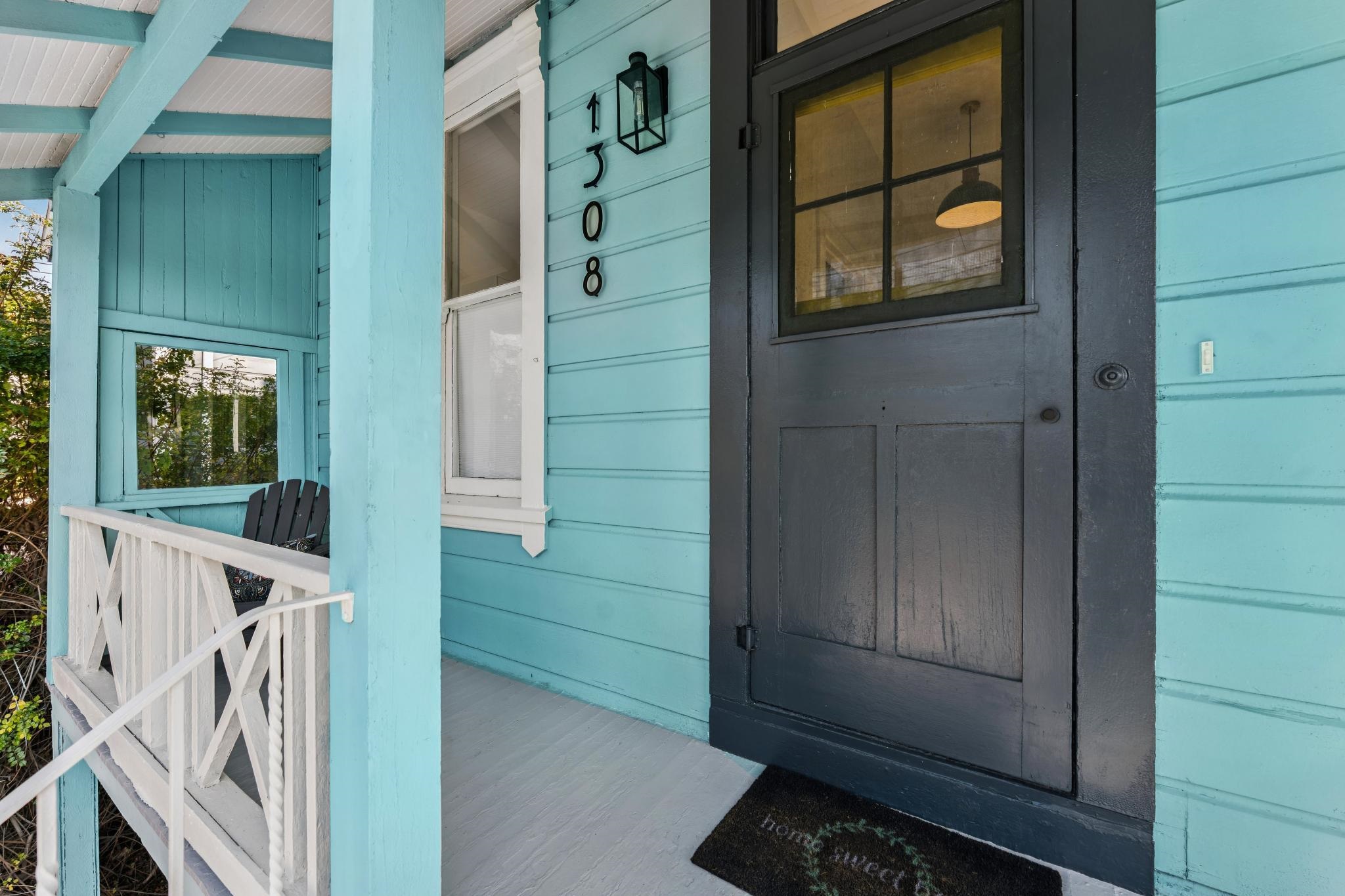 Detail Gallery Image 6 of 60 For 1308 Court Street, Alameda,  CA 94501 - 3 Beds | 2 Baths