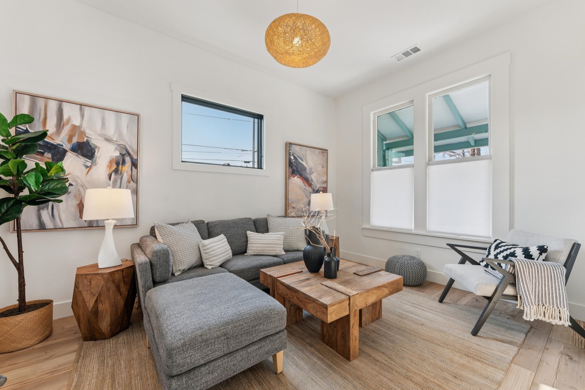 Detail Gallery Image 9 of 60 For 1308 Court Street, Alameda,  CA 94501 - 3 Beds | 2 Baths