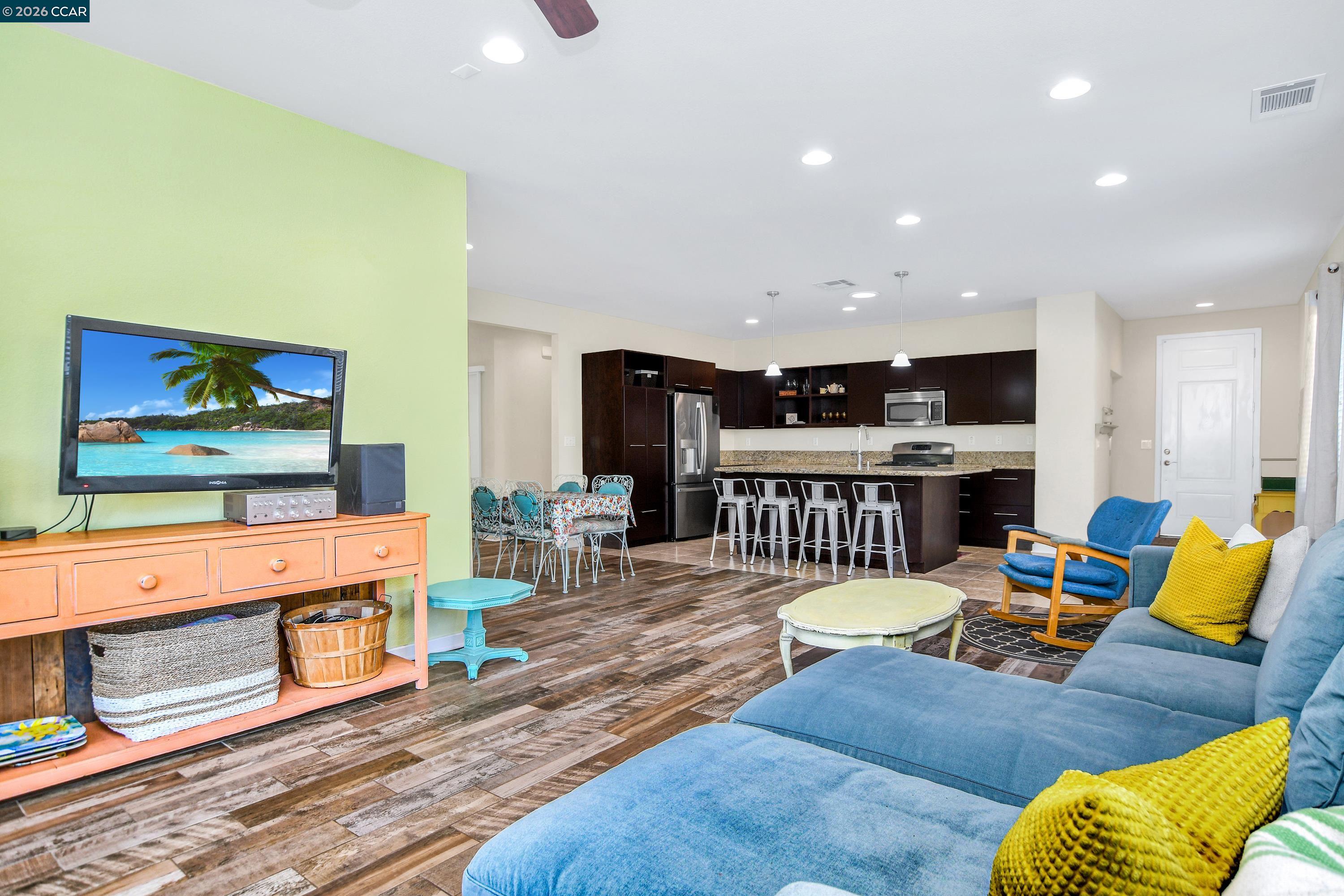 Detail Gallery Image 11 of 43 For 240 Harborage Court, Oakley,  CA 94561-3536 - 4 Beds | 2 Baths