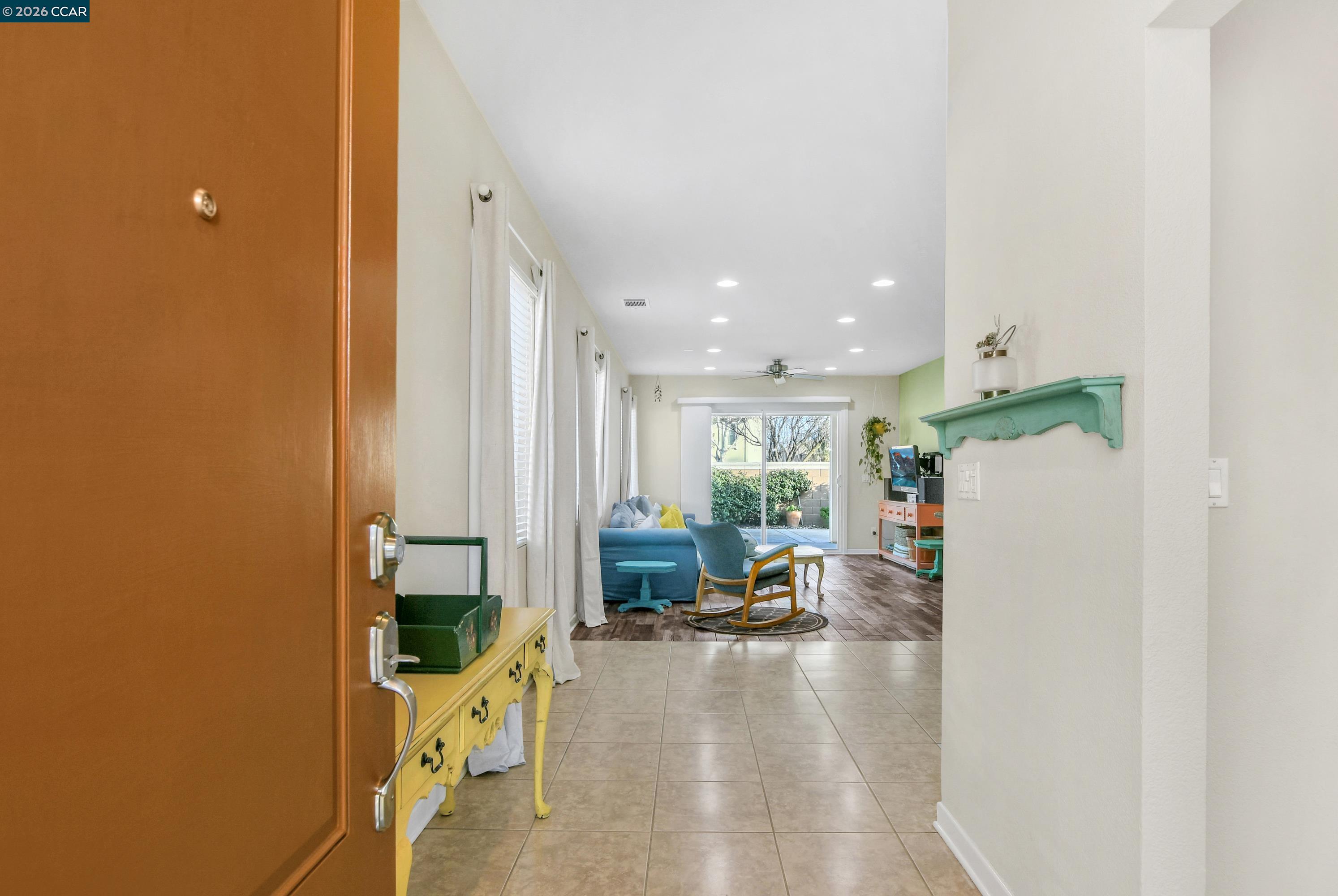 Detail Gallery Image 3 of 43 For 240 Harborage Court, Oakley,  CA 94561-3536 - 4 Beds | 2 Baths