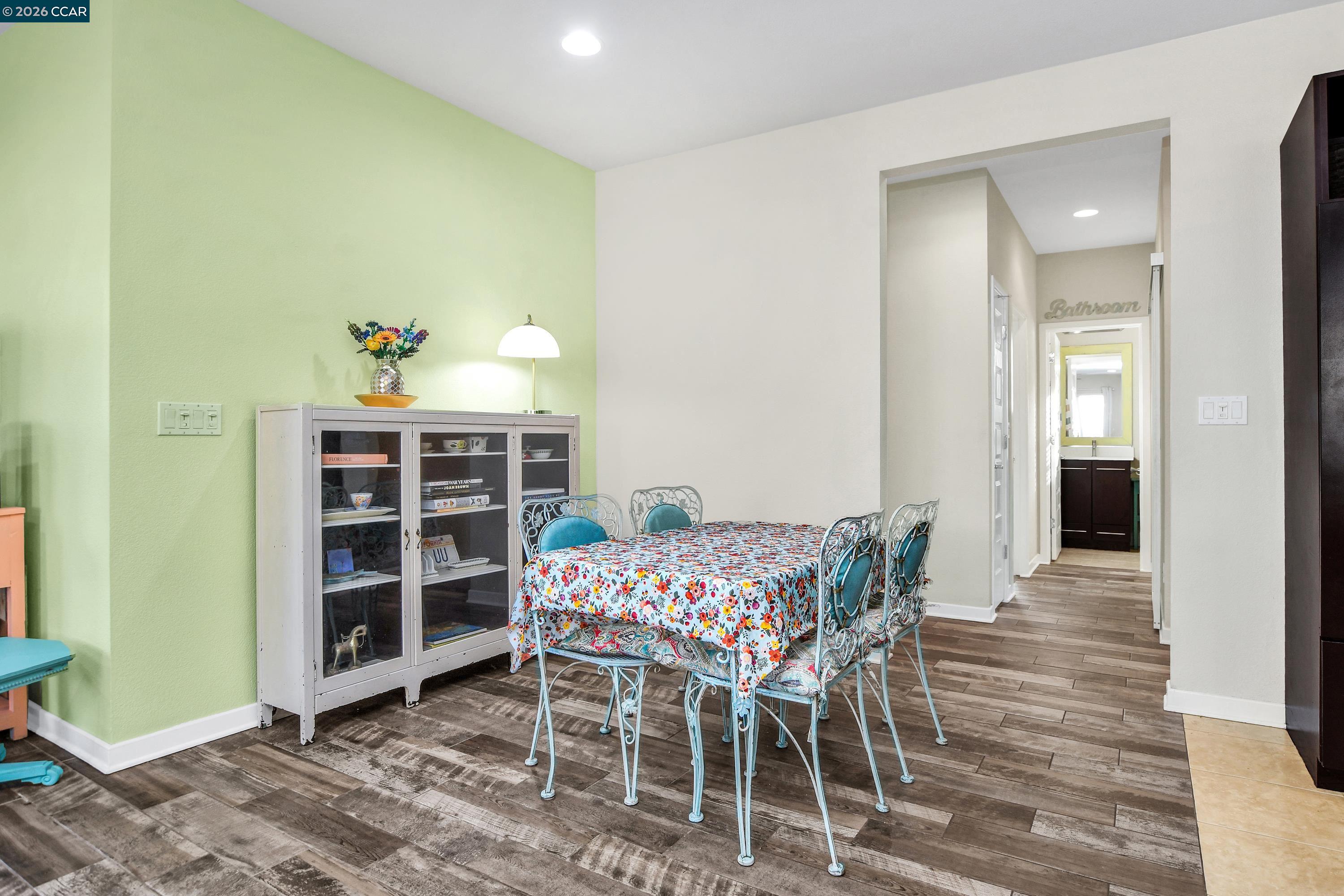 Detail Gallery Image 8 of 43 For 240 Harborage Court, Oakley,  CA 94561-3536 - 4 Beds | 2 Baths