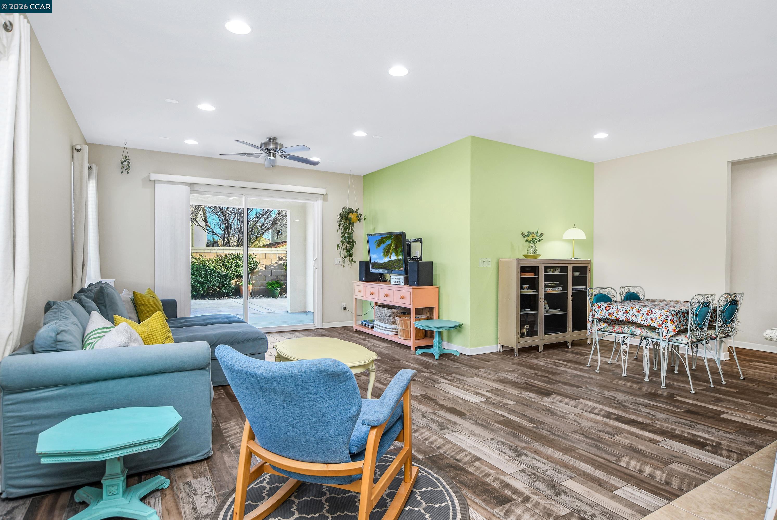 Detail Gallery Image 10 of 43 For 240 Harborage Court, Oakley,  CA 94561-3536 - 4 Beds | 2 Baths