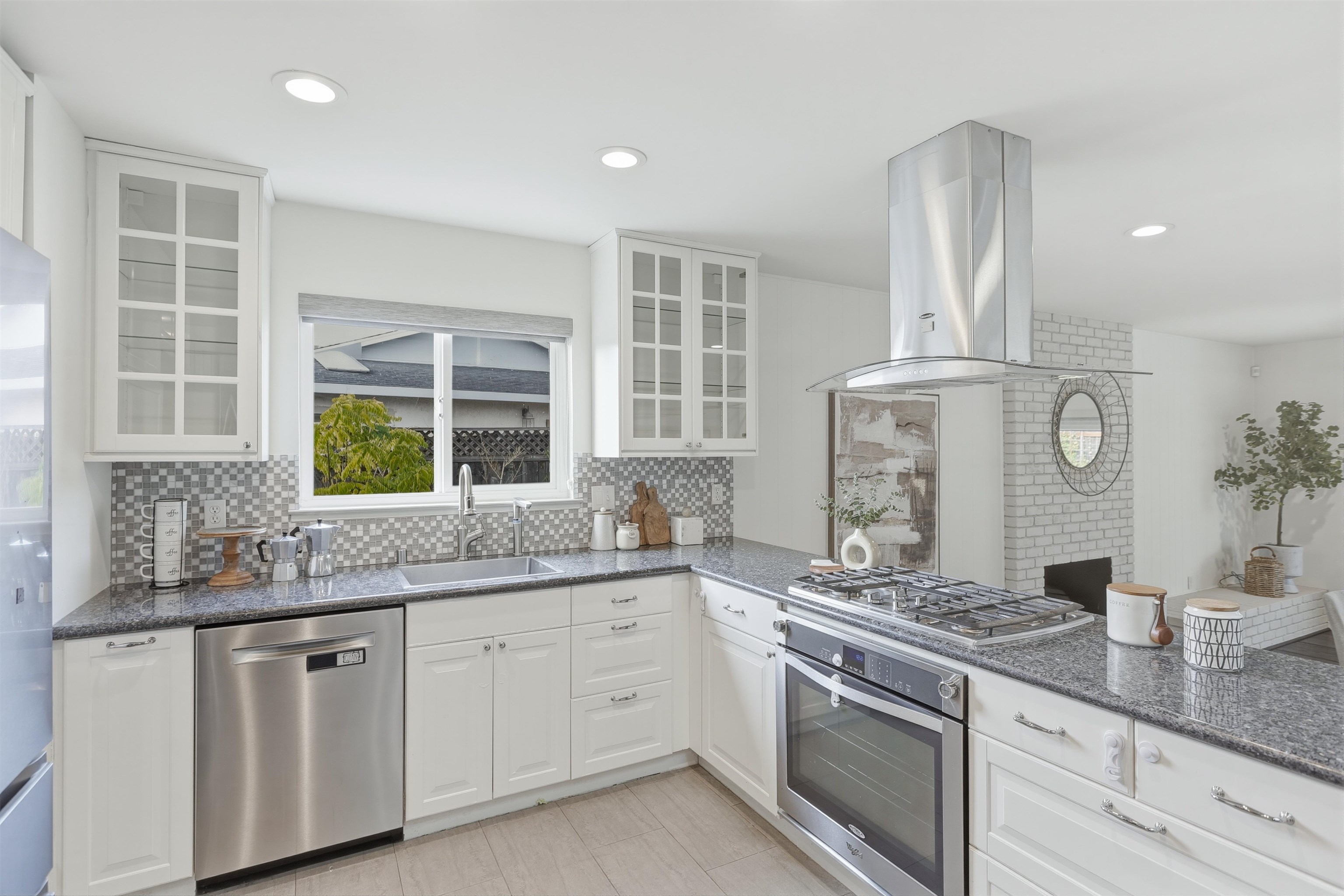 Detail Gallery Image 12 of 57 For 5083 Yellowstone Park Dr, Fremont,  CA 94538 - 4 Beds | 3 Baths