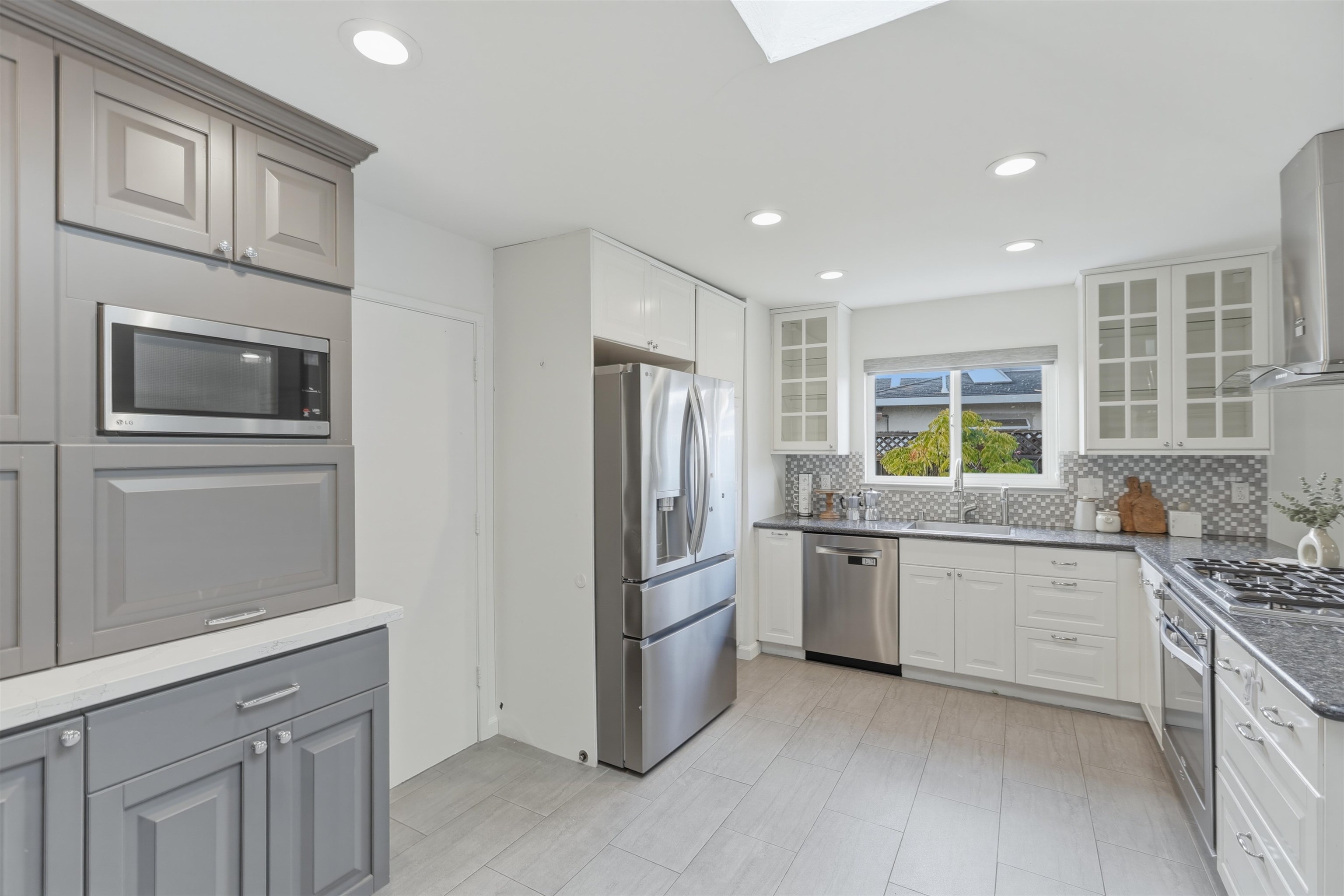 Detail Gallery Image 10 of 57 For 5083 Yellowstone Park Dr, Fremont,  CA 94538 - 4 Beds | 3 Baths