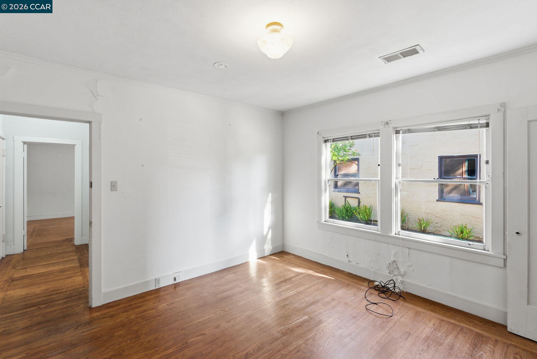 Detail Gallery Image 20 of 41 For 549 Santa Barbara Rd, Berkeley,  CA 94707 - 5 Beds | 3 Baths