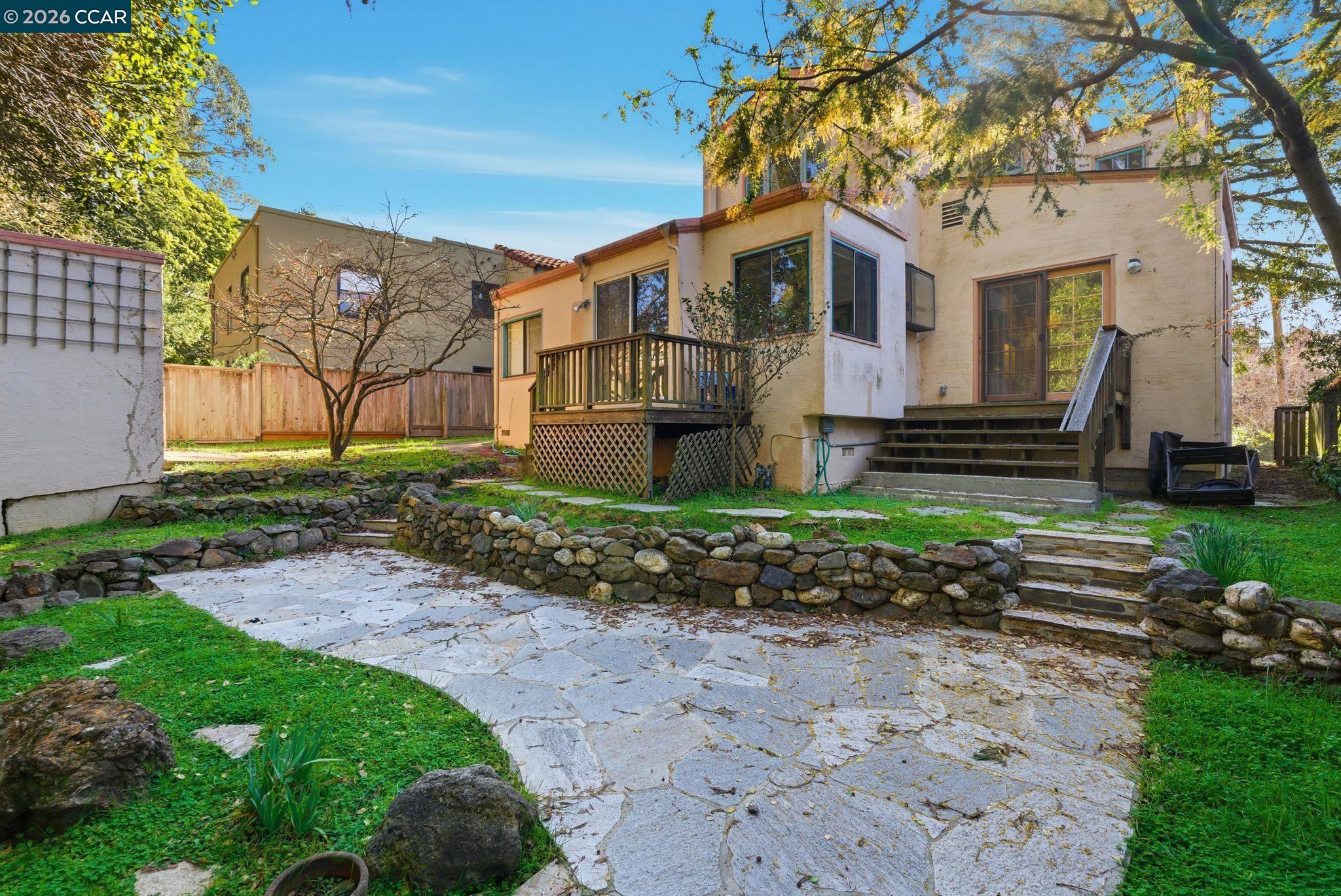 Detail Gallery Image 34 of 41 For 549 Santa Barbara Rd, Berkeley,  CA 94707 - 5 Beds | 3 Baths