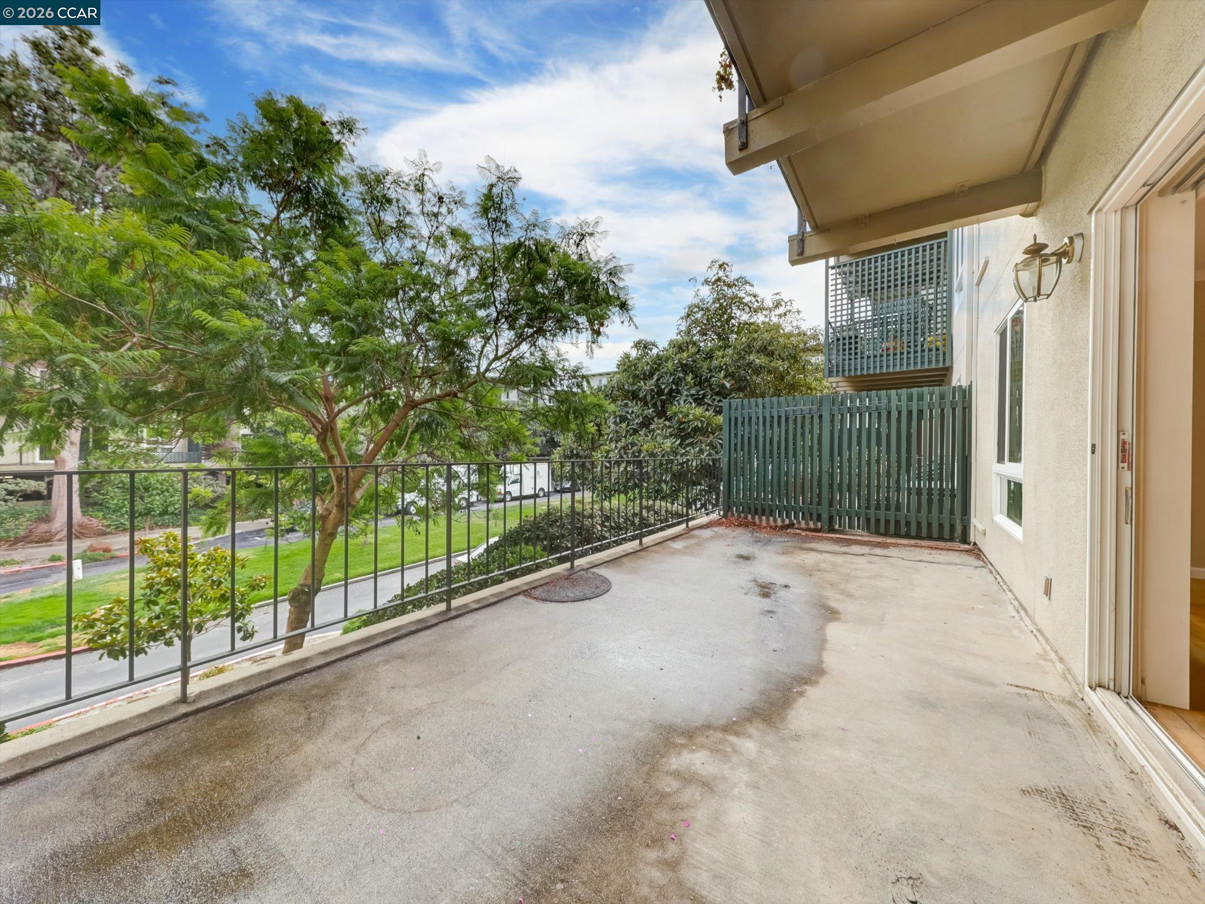 Detail Gallery Image 15 of 30 For 820 N Delaware St #215,  San Mateo,  CA 94401 - 1 Beds | 1 Baths