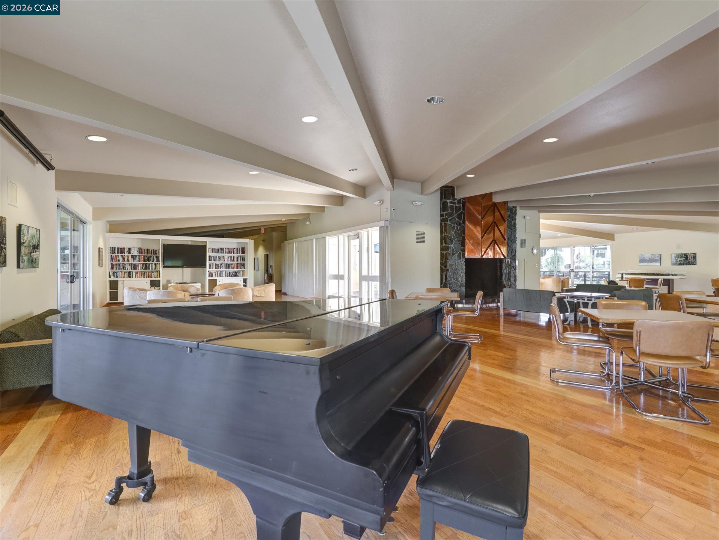 Detail Gallery Image 21 of 30 For 820 N Delaware St #215,  San Mateo,  CA 94401 - 1 Beds | 1 Baths