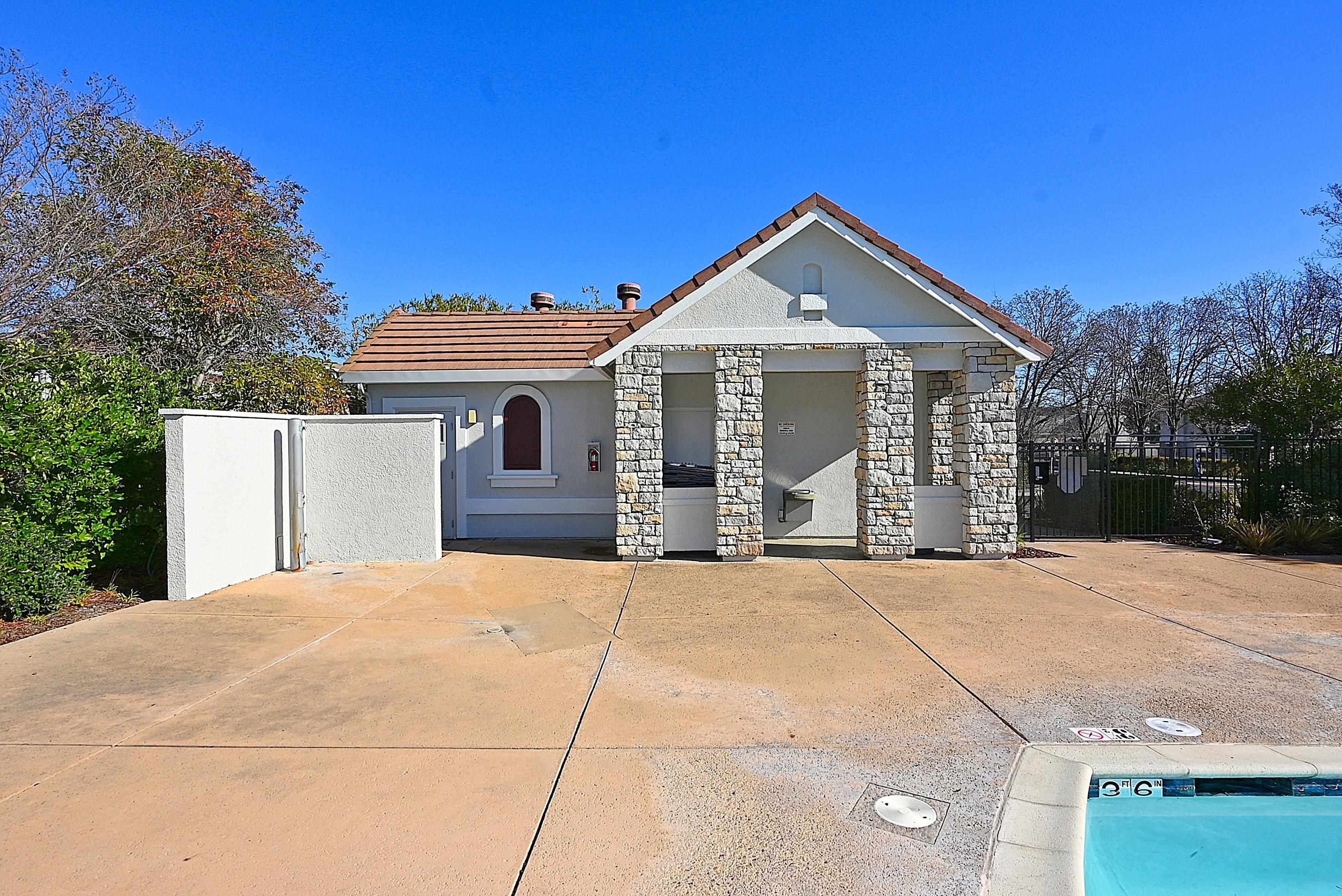 Detail Gallery Image 34 of 42 For 4629 Sandyford Ct, Dublin,  CA 94568 - 3 Beds | 2/1 Baths