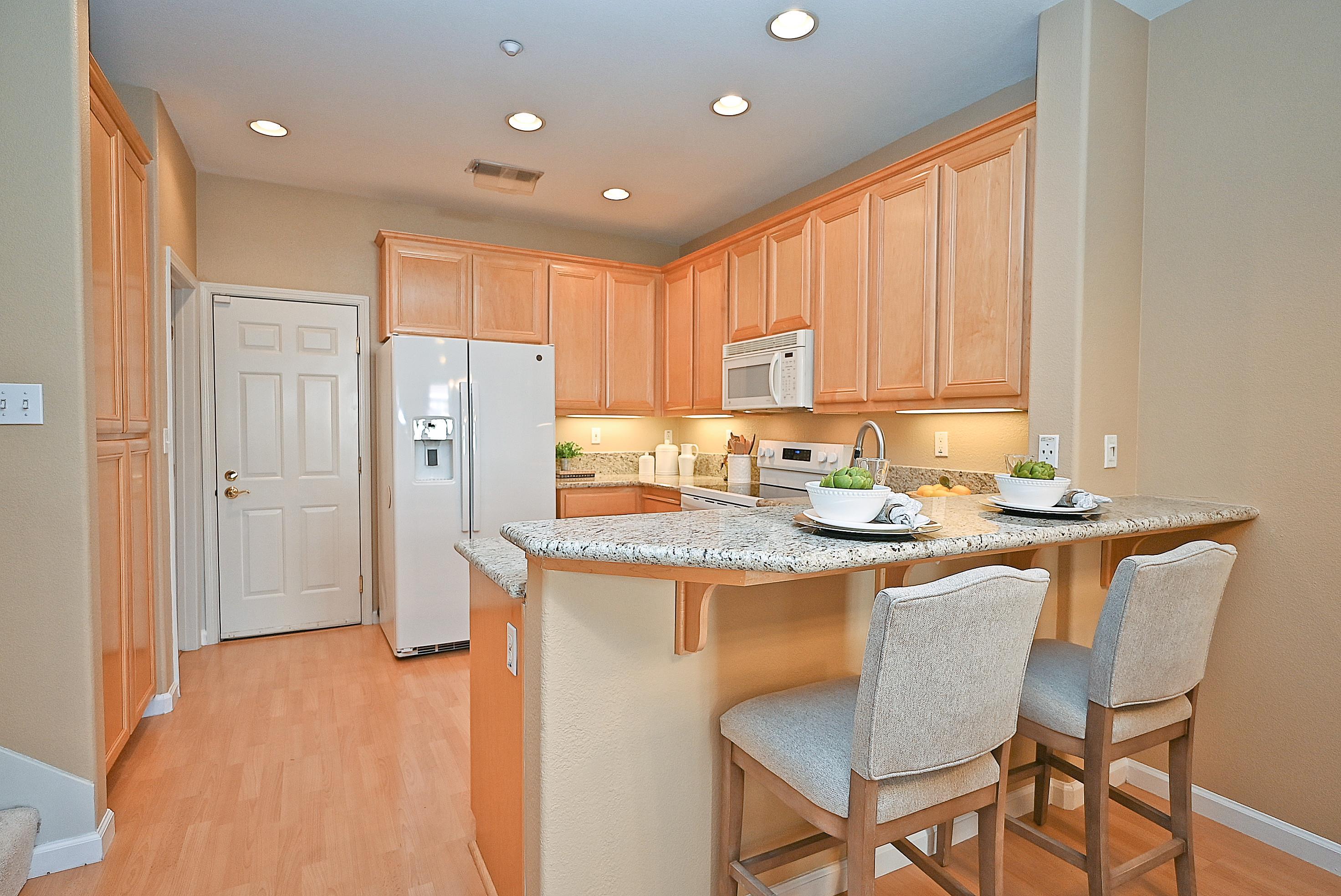 Detail Gallery Image 7 of 42 For 4629 Sandyford Ct, Dublin,  CA 94568 - 3 Beds | 2/1 Baths