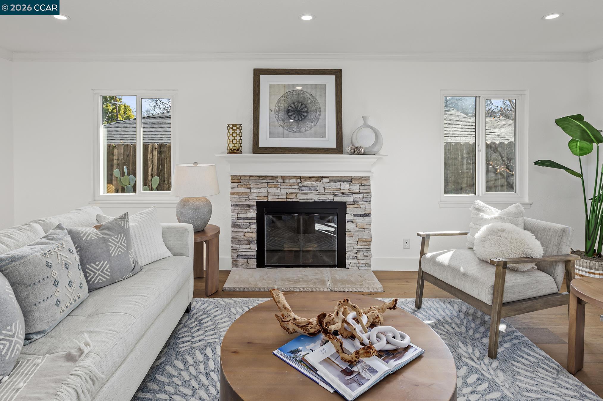 Detail Gallery Image 5 of 46 For 3300 Betty Ln, Lafayette,  CA 94549 - 4 Beds | 2 Baths