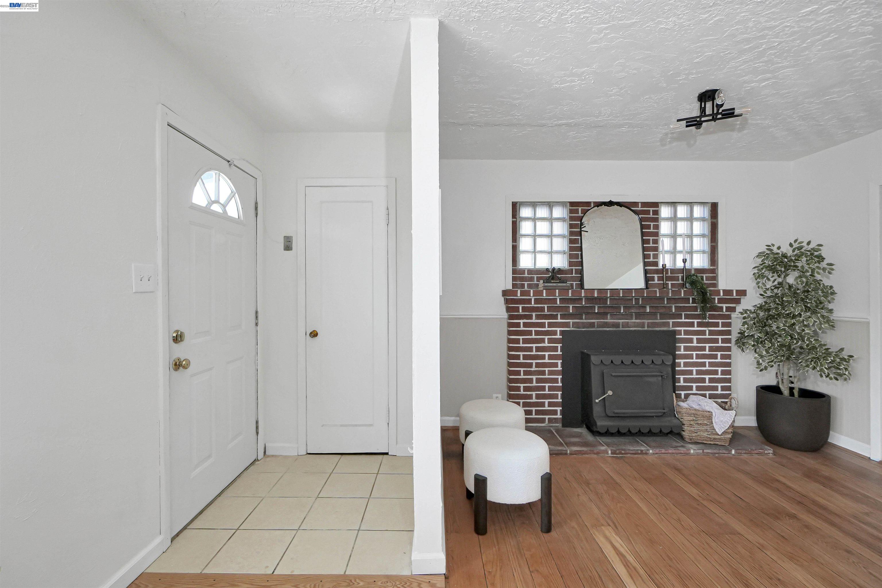 Detail Gallery Image 11 of 41 For 18662 Stanton Ave, Castro Valley,  CA 94546 - 3 Beds | 1 Baths